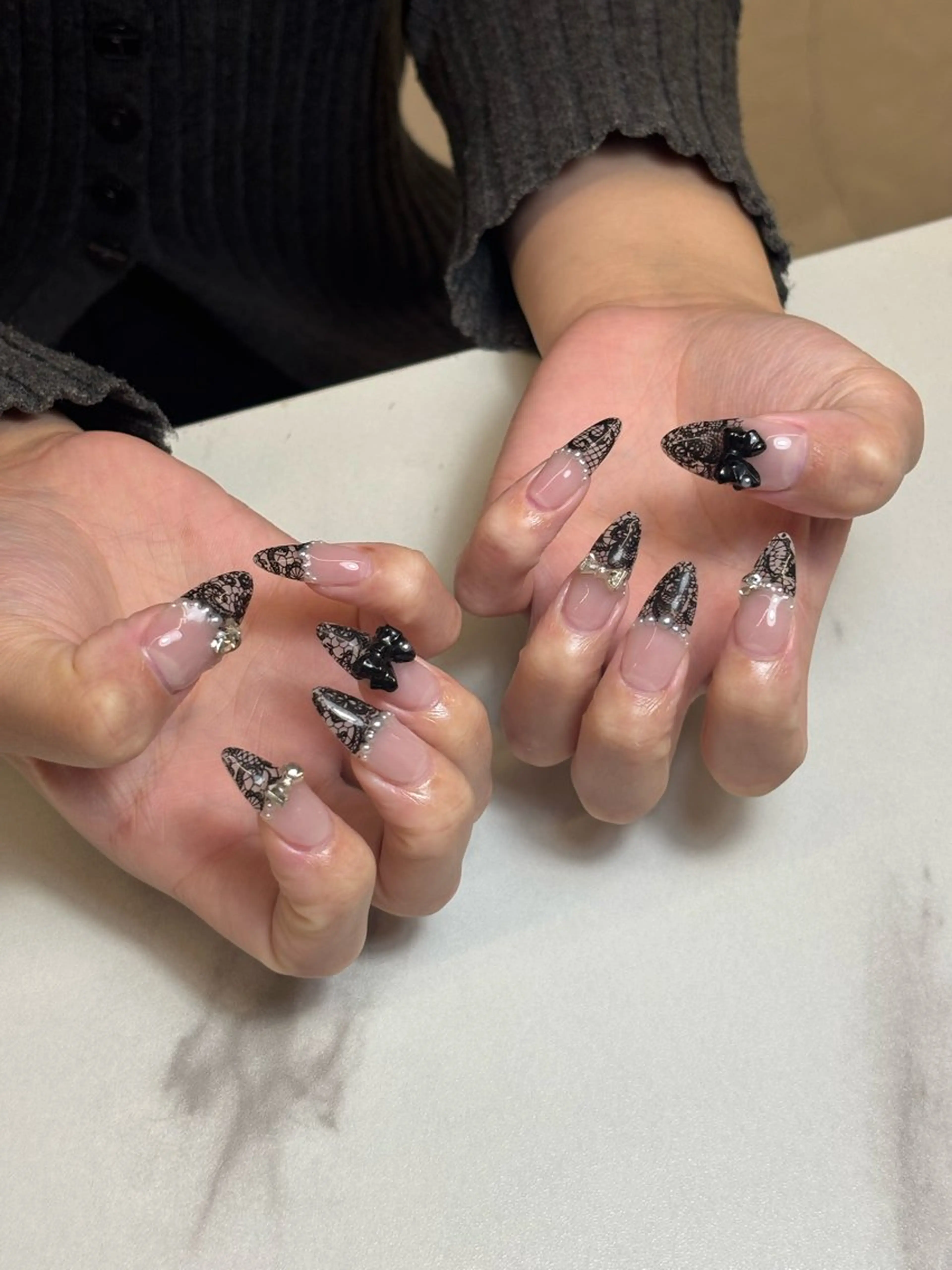 ネイル フレンチネイル レース ハンドネイル fuka 堺筋本町/心斎橋のネイルデザイン