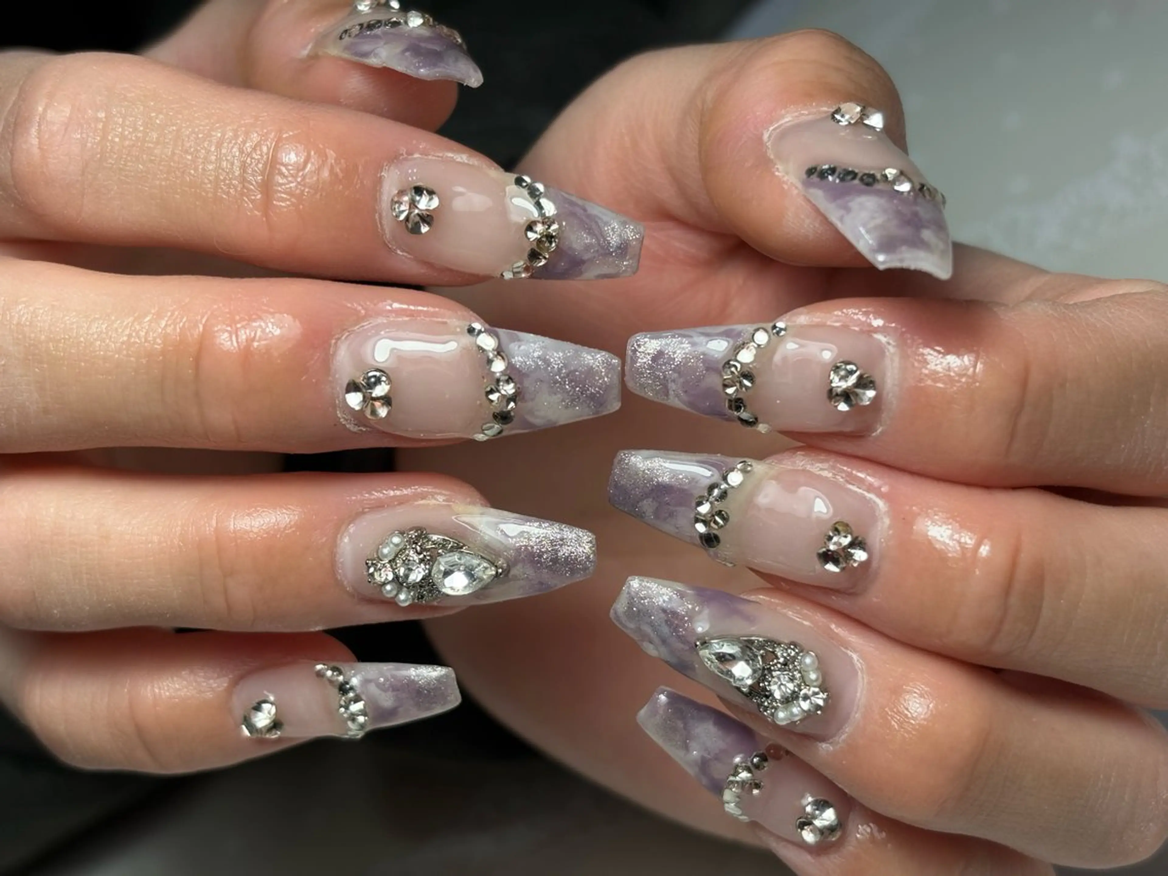 ネイル ハンドネイル フットネイル ✴︎ Delightのネイルデザイン