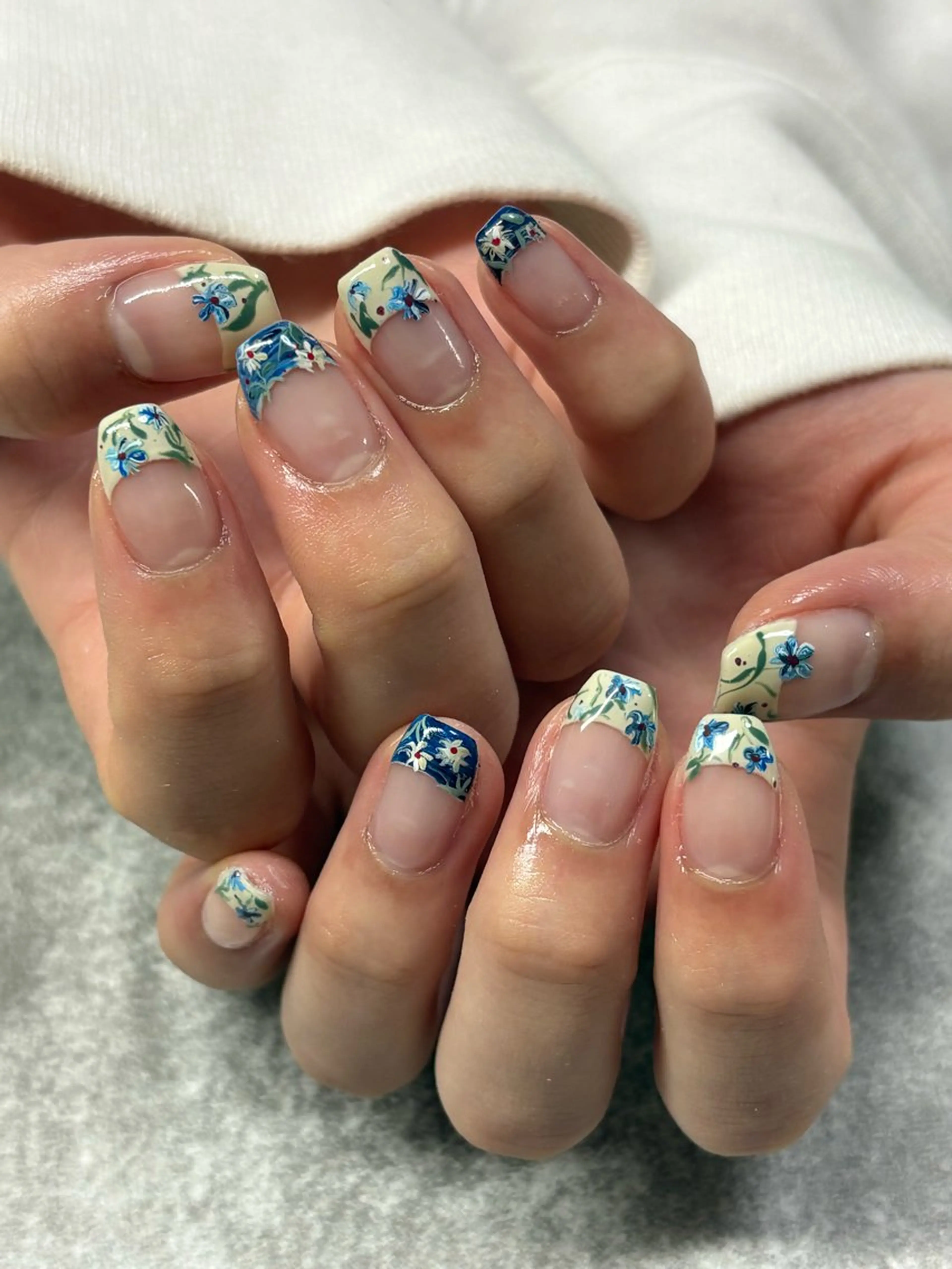 ネイル ハンドネイル FIORITURA Maikoのネイルデザイン