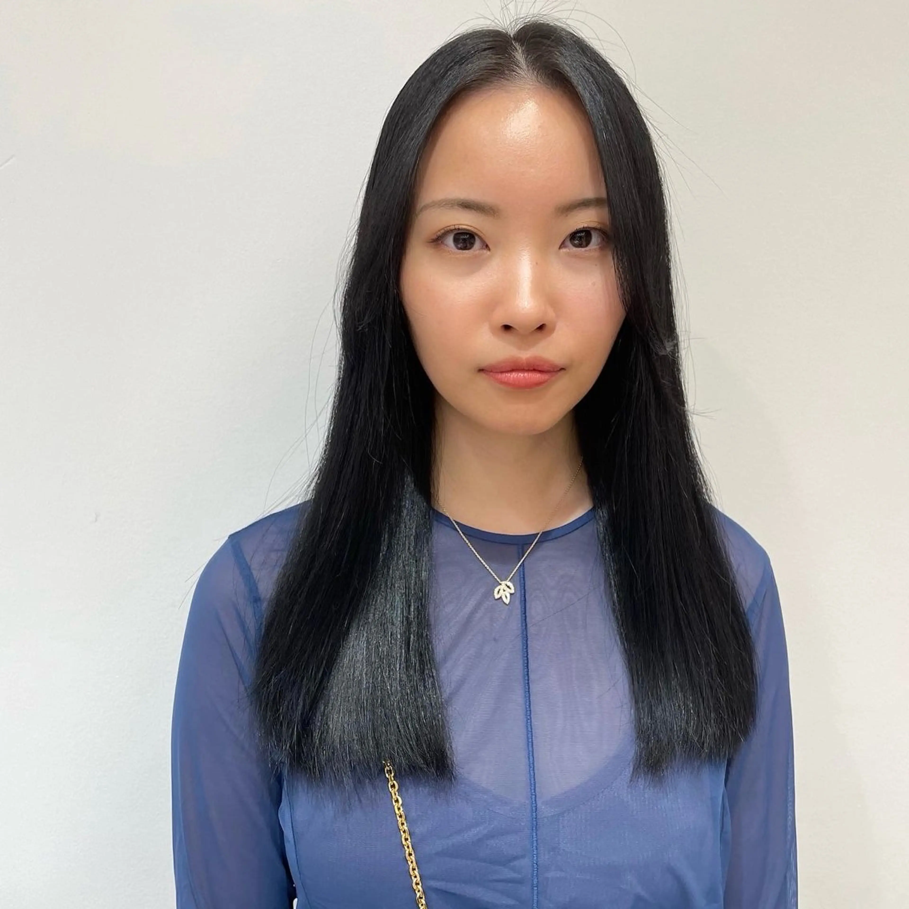 セミロング カラー 黒髪 ブルーカラー ブルーブラック 透明感カラー カット ヘアカラー トリートメント 堀江将太朗/恵比寿/ メンズカットのヘアスタイル