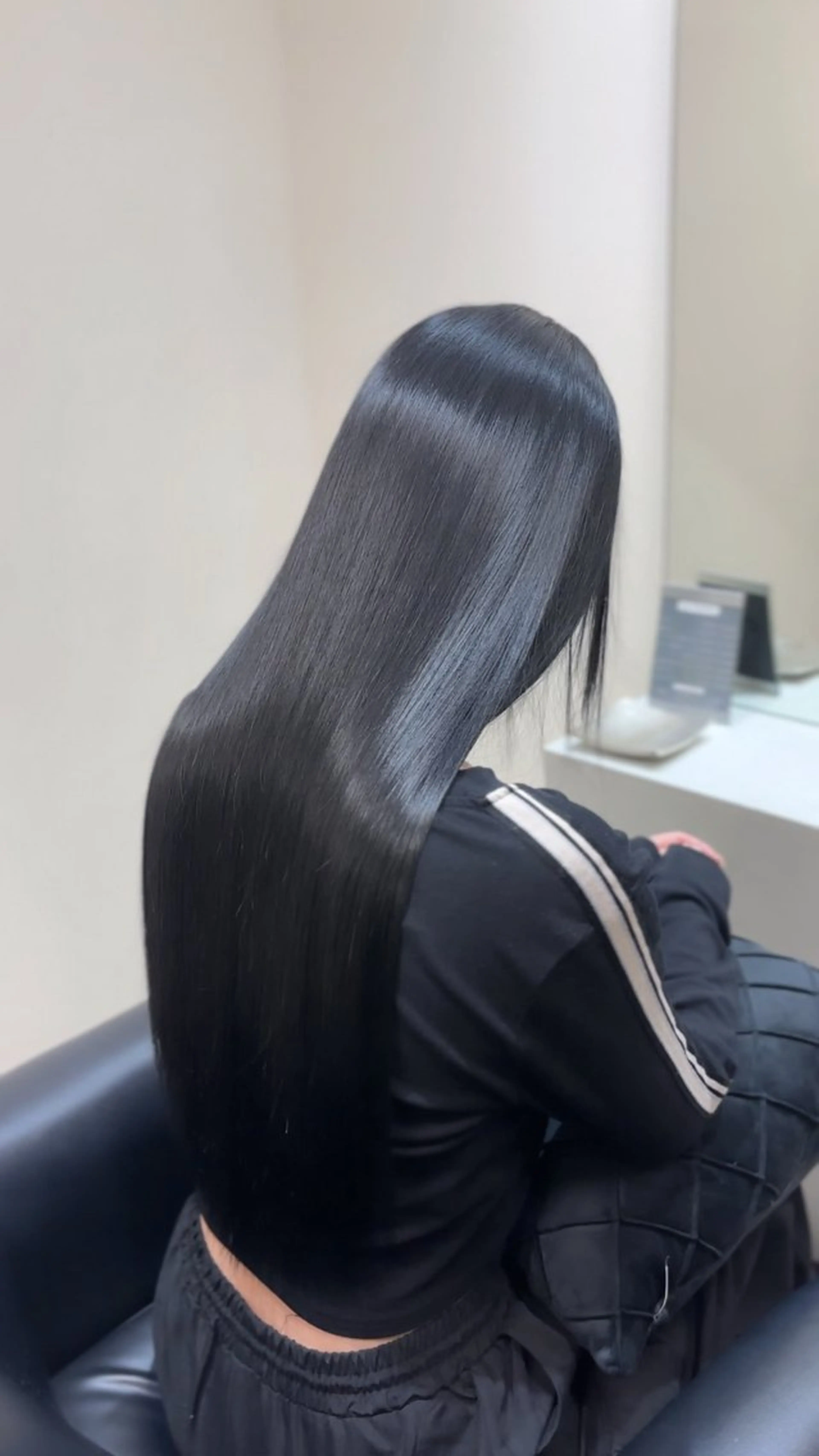 ロング 縮毛矯正 髪質改善/ 艶カラー【心斎橋】のヘアスタイル