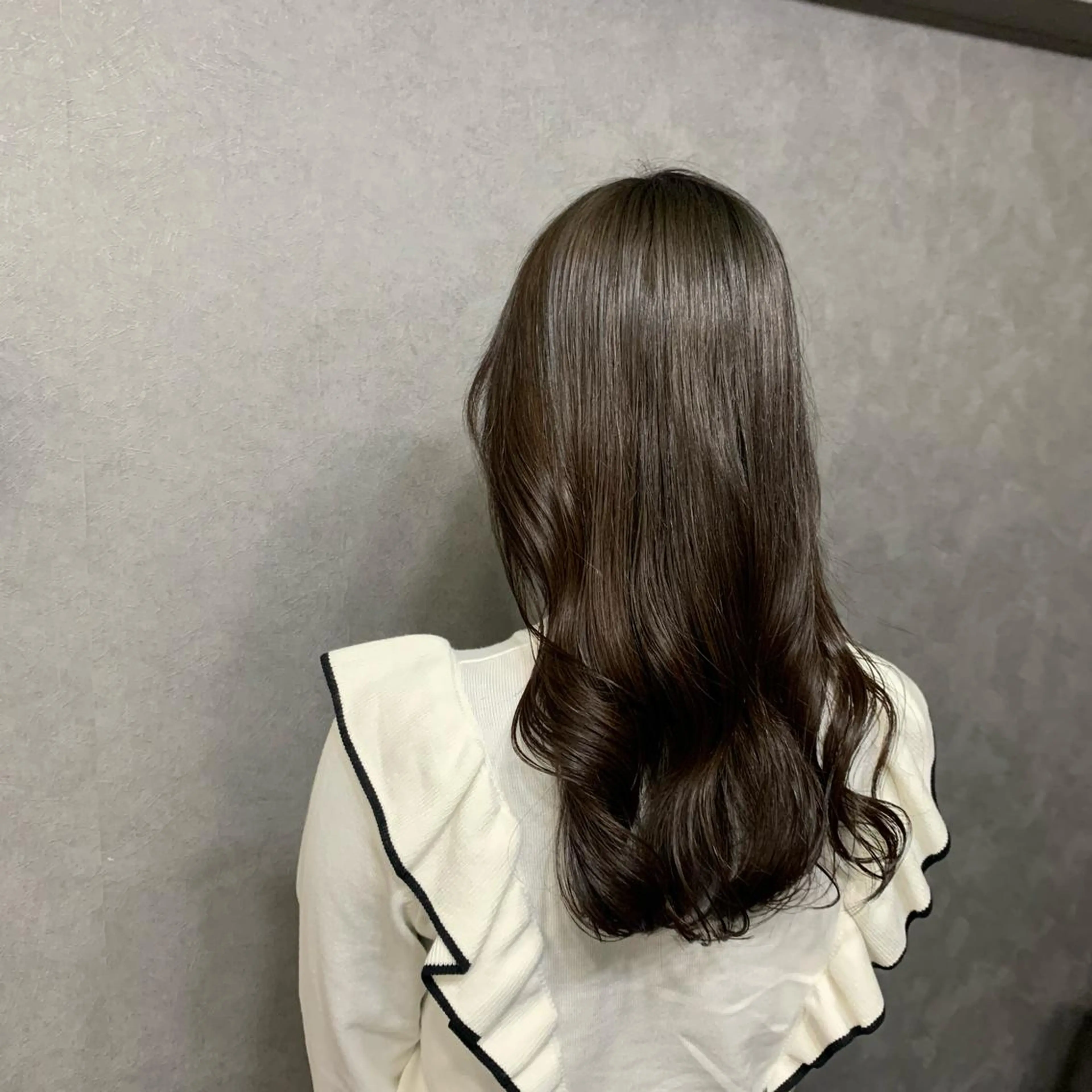 ロング カラー chouette/ 根本優希のヘアスタイル