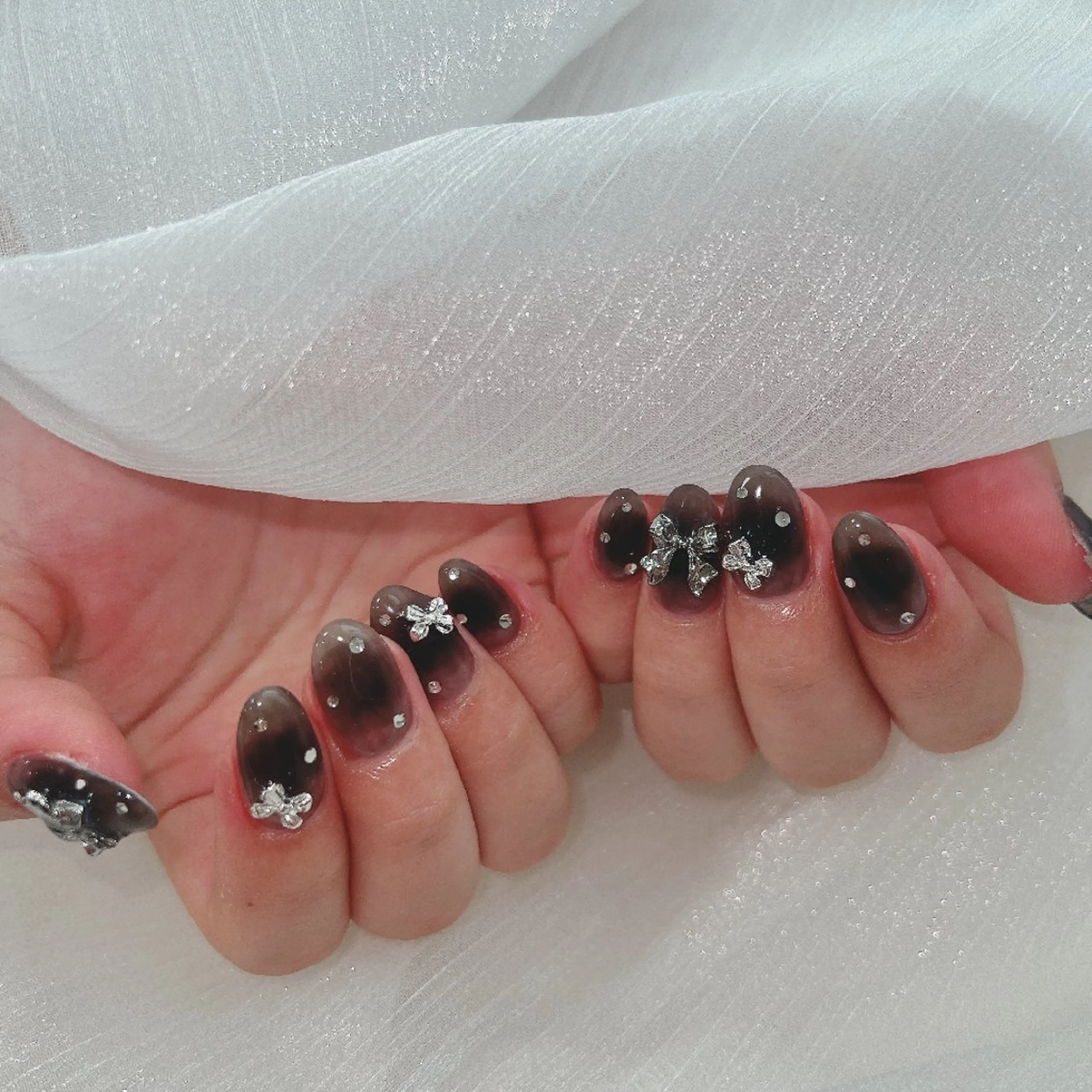 ネイル DOMI　NAIL 💅🏻のネイルデザイン