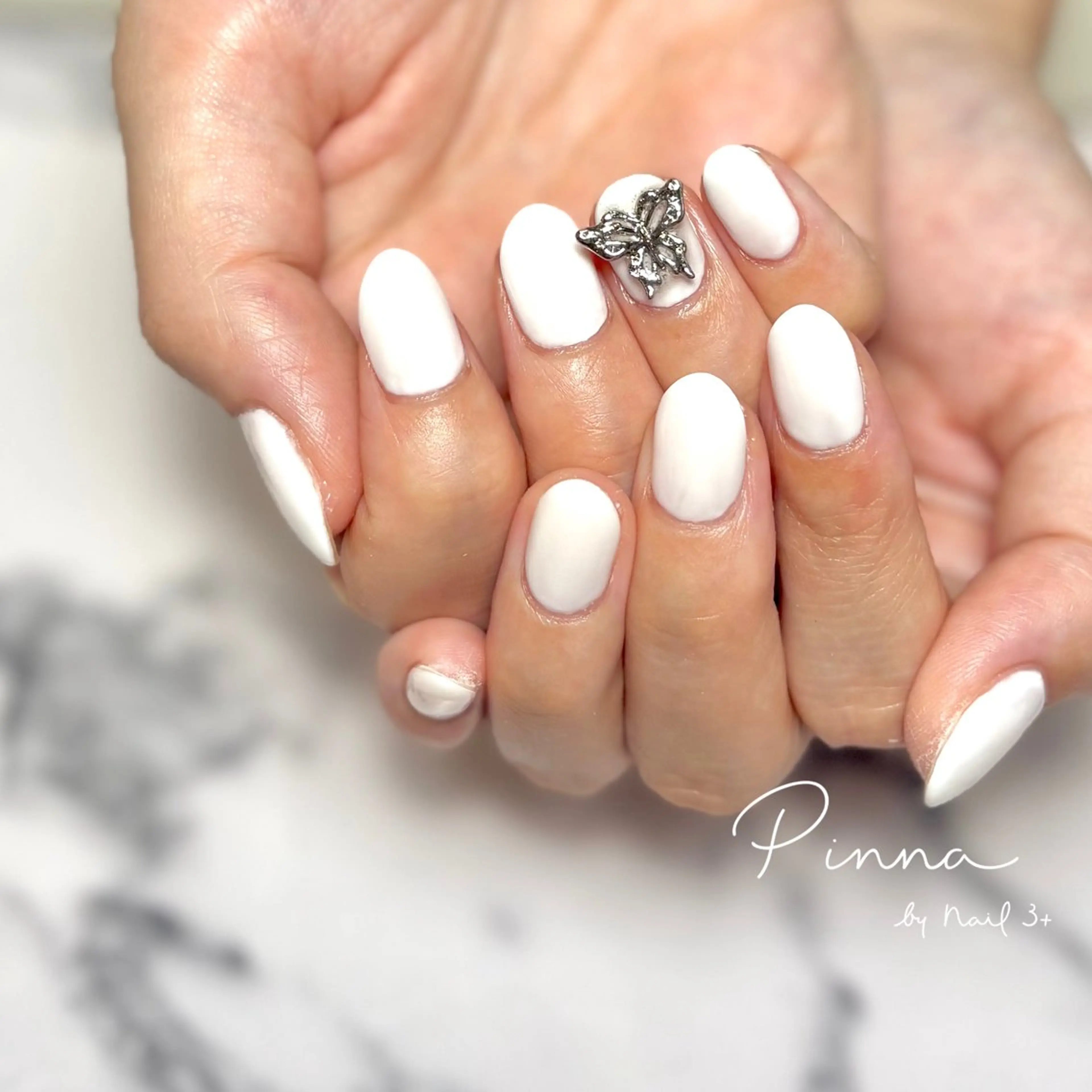 ネイル ワンカラーネイル Pinna by nail3+所属・Mayu 🌷🦋のネイルデザイン