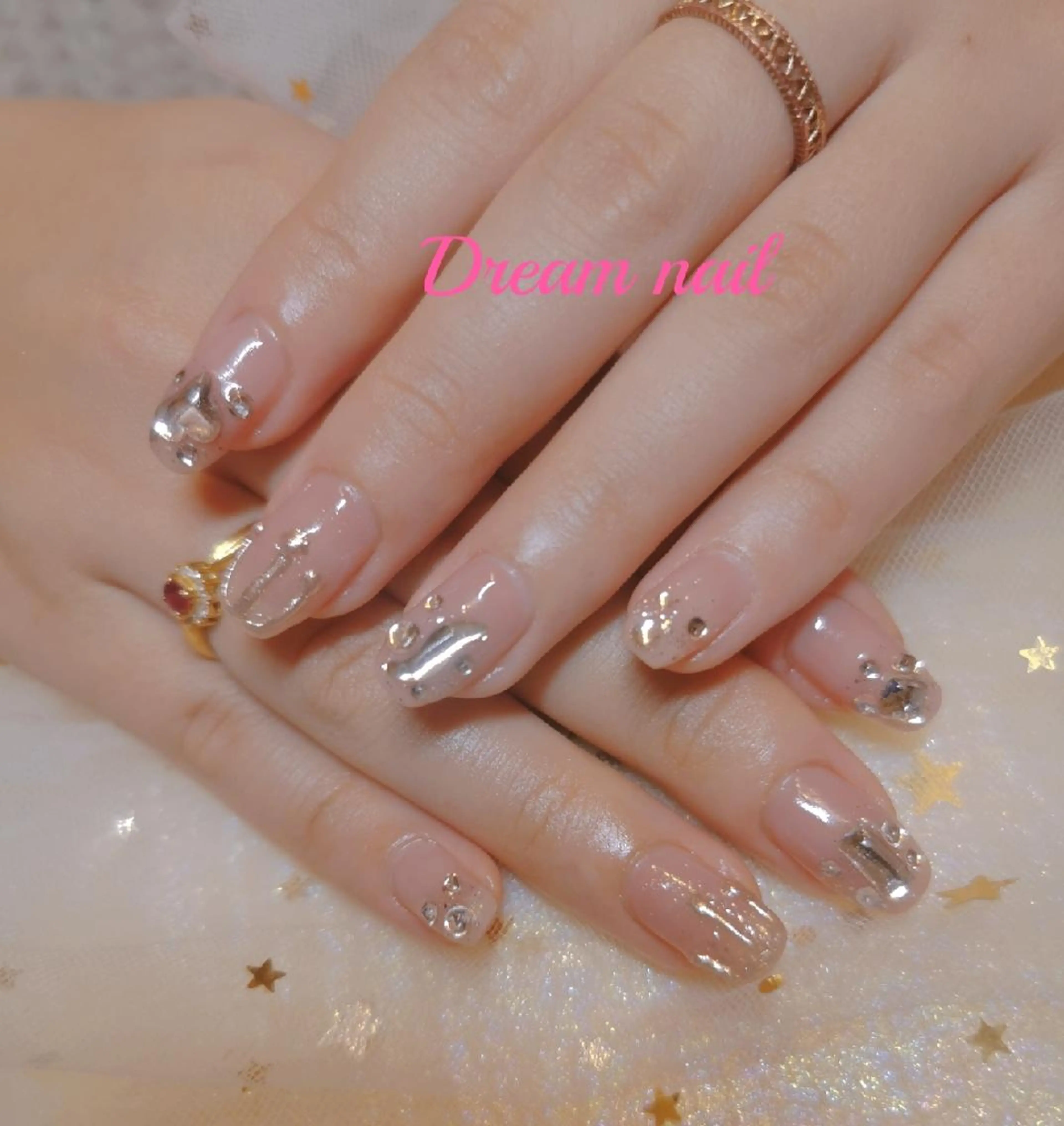 ネイル ミディアム ネイリストゆか💅 長さだし、深爪矯正のネイルデザイン