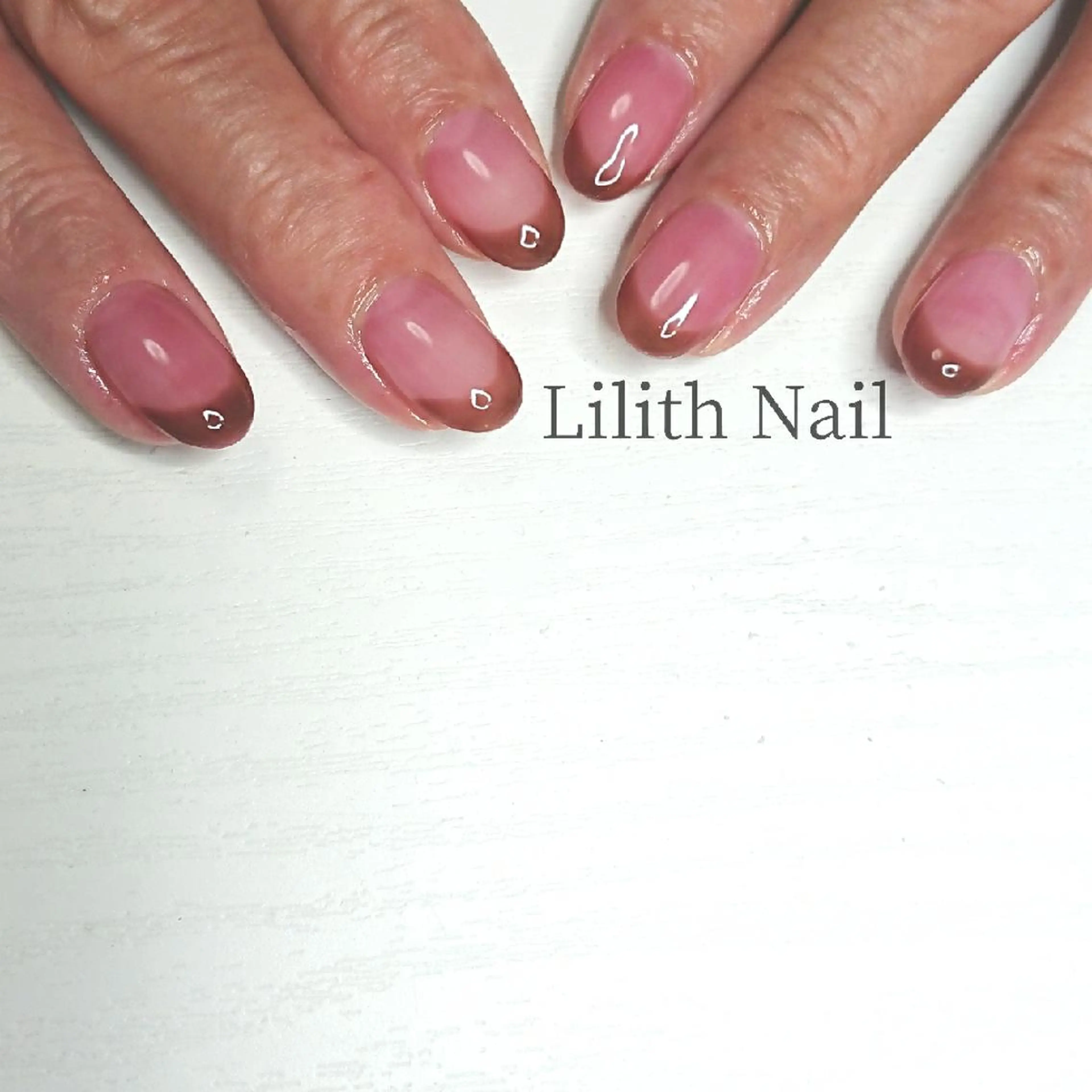 ネイル フレンチネイル ハンドネイル Lilith Nailのネイルデザイン