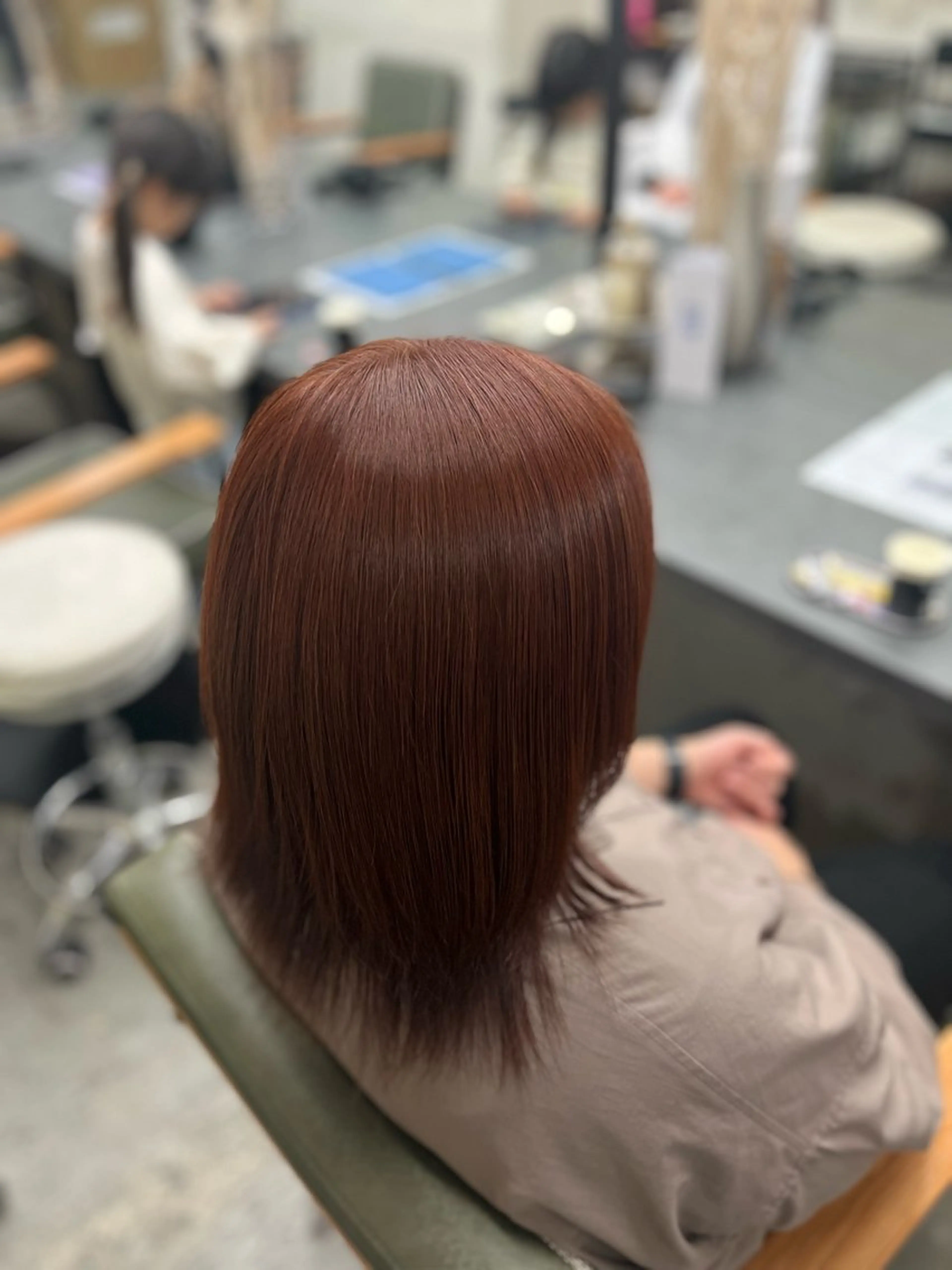 カラー nico 麻生 花輪 美優のヘアスタイル