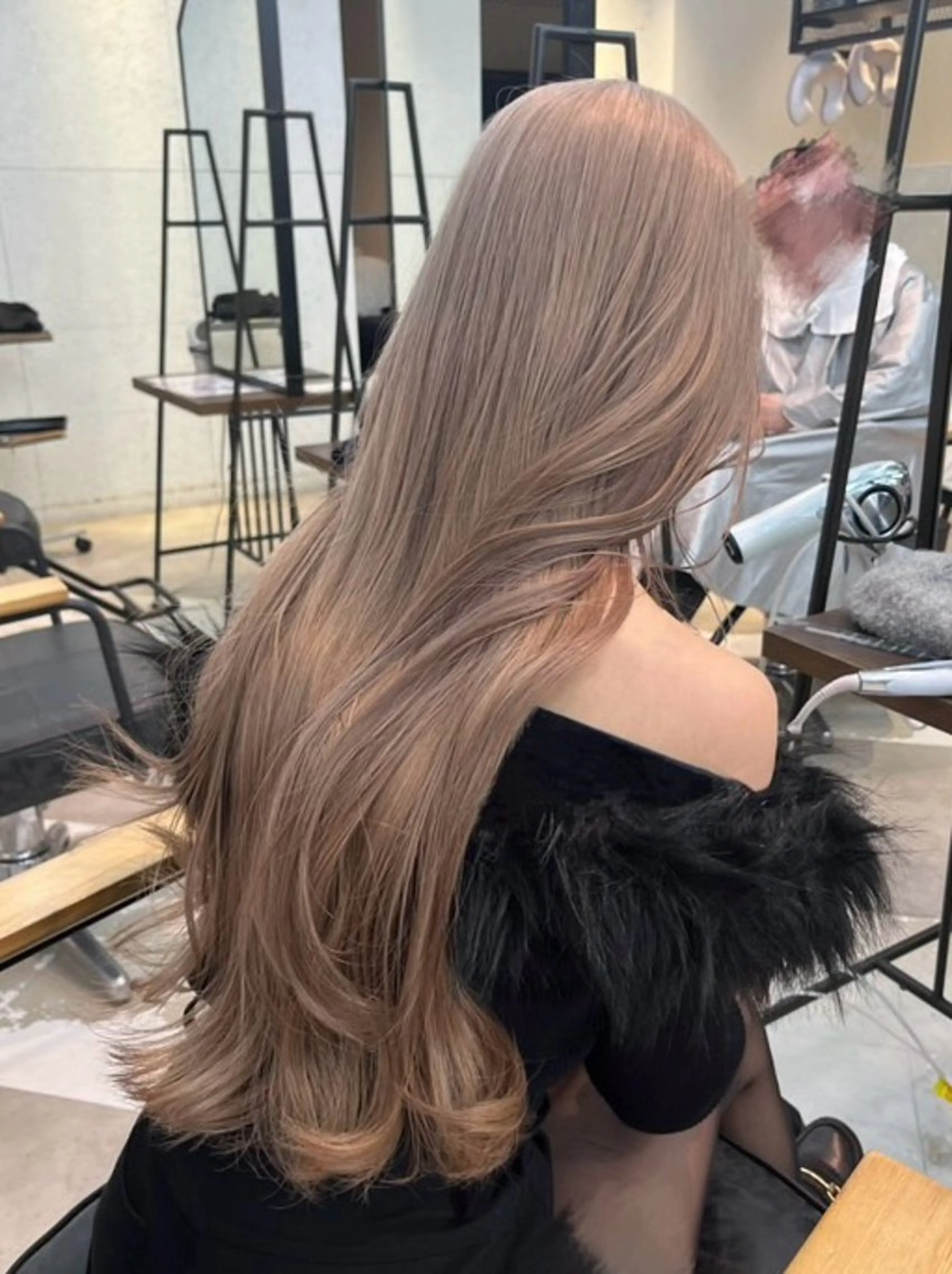 ミディアム カラー ヘアカラー 🌟暖色系ハイトーン 🌟AIのヘアスタイル