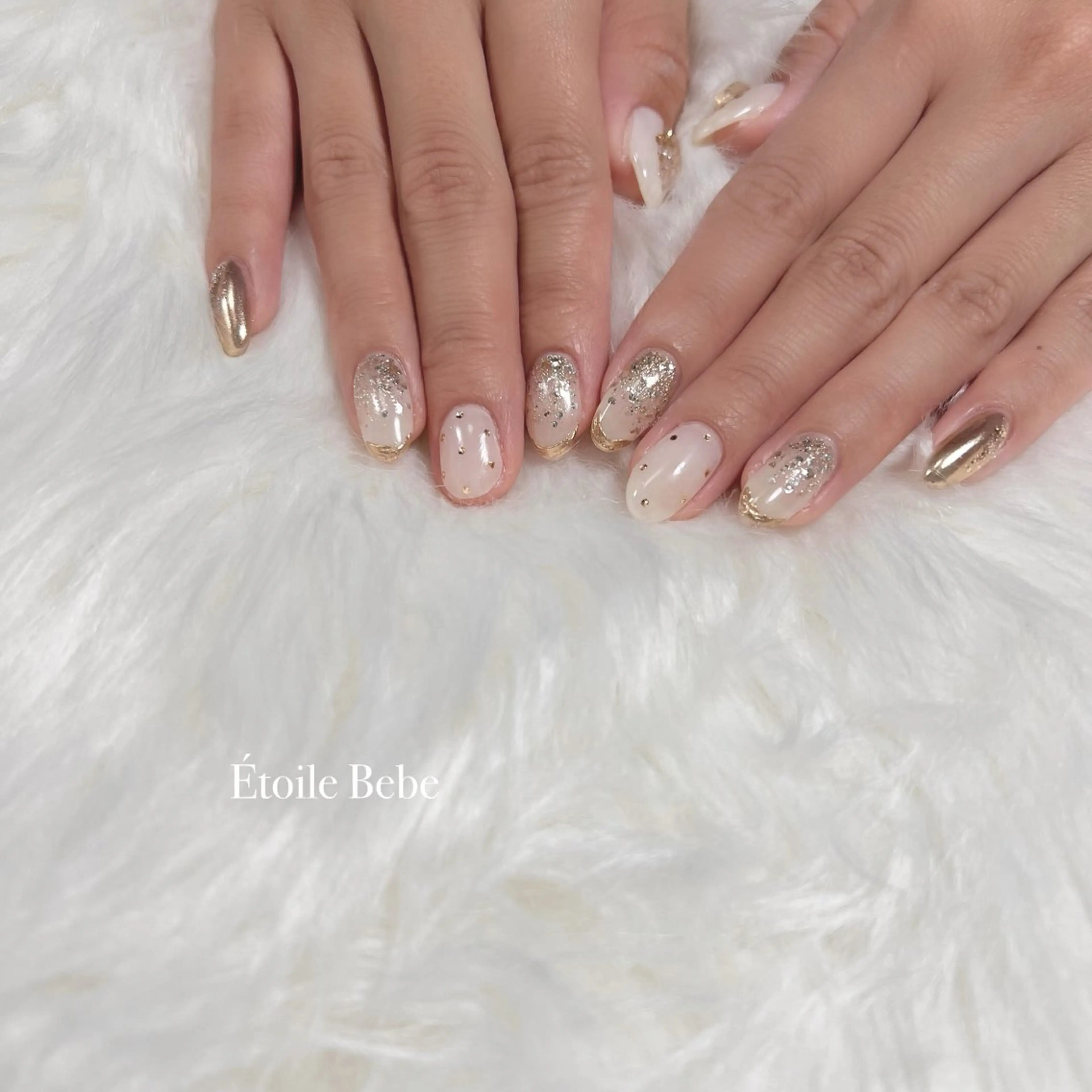 ネイル ブラウン マグネットネイル ニュアンスネイル オフィスネイル シンプルネイル ハンドネイル Étoile Bebeのエステ・リラクイメージ