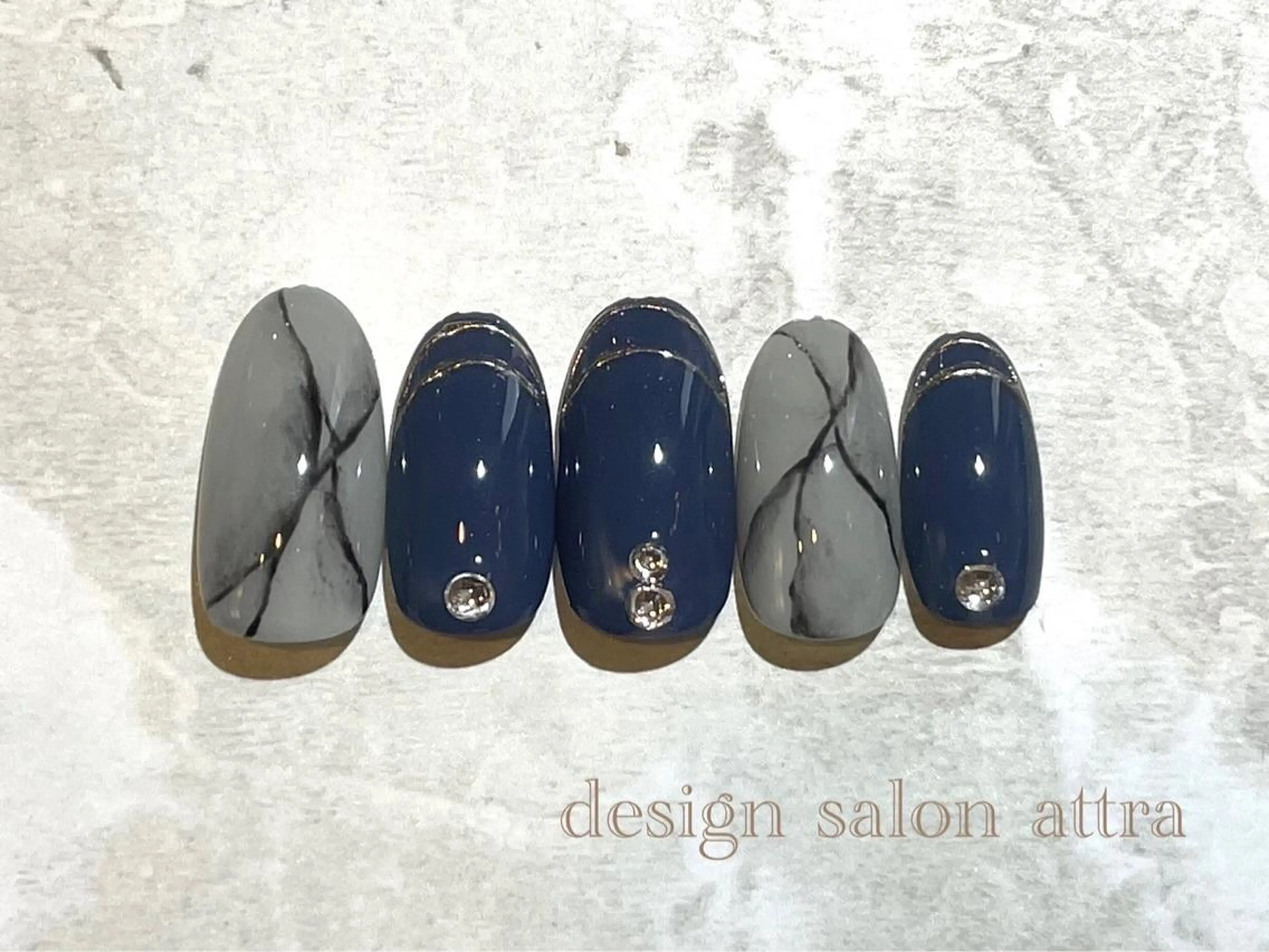 ネイル デザインサロン attra 本八幡店のネイルデザイン