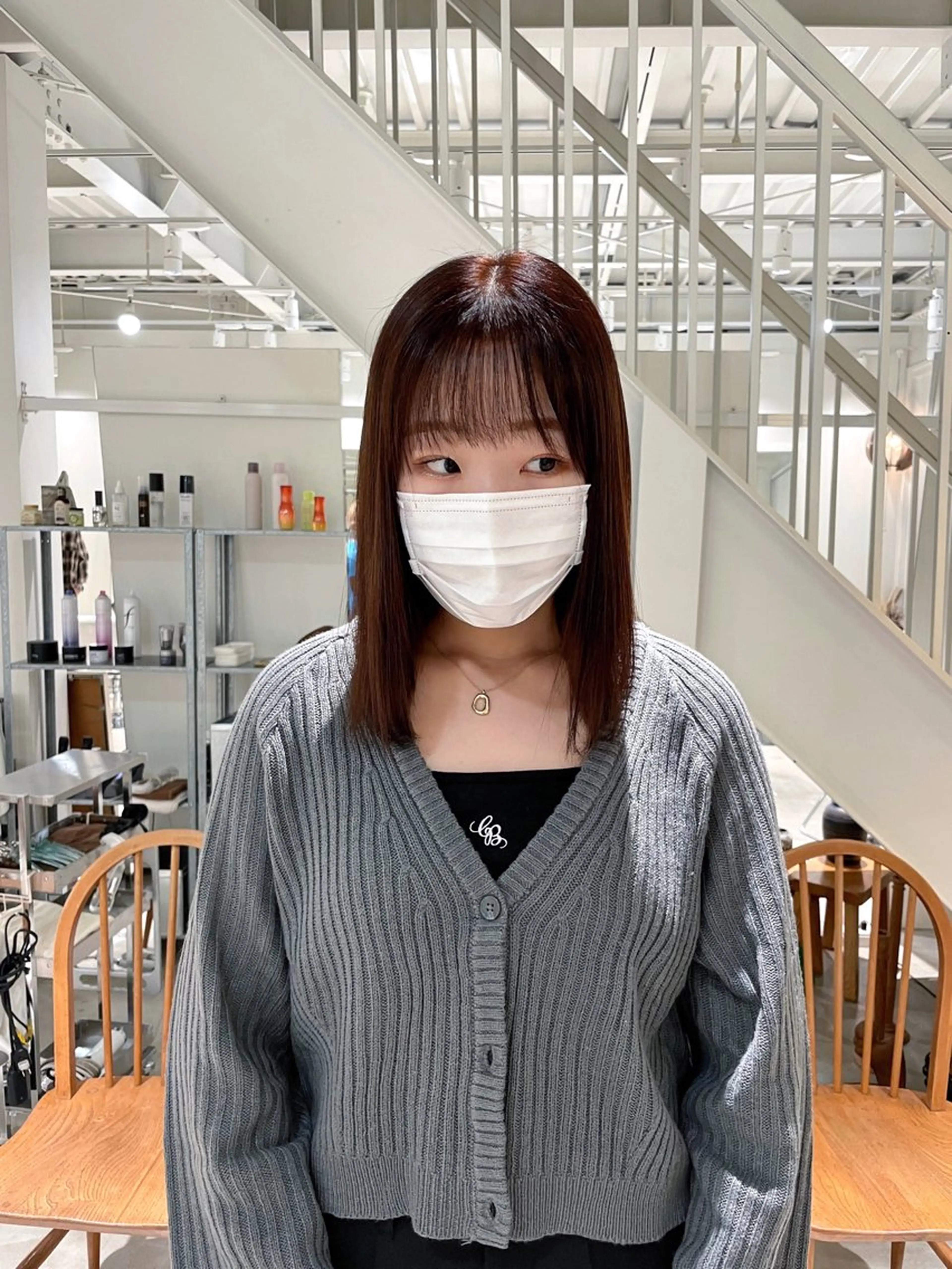 セミロング カラー ヘアカラー 林 千聖のヘアスタイル