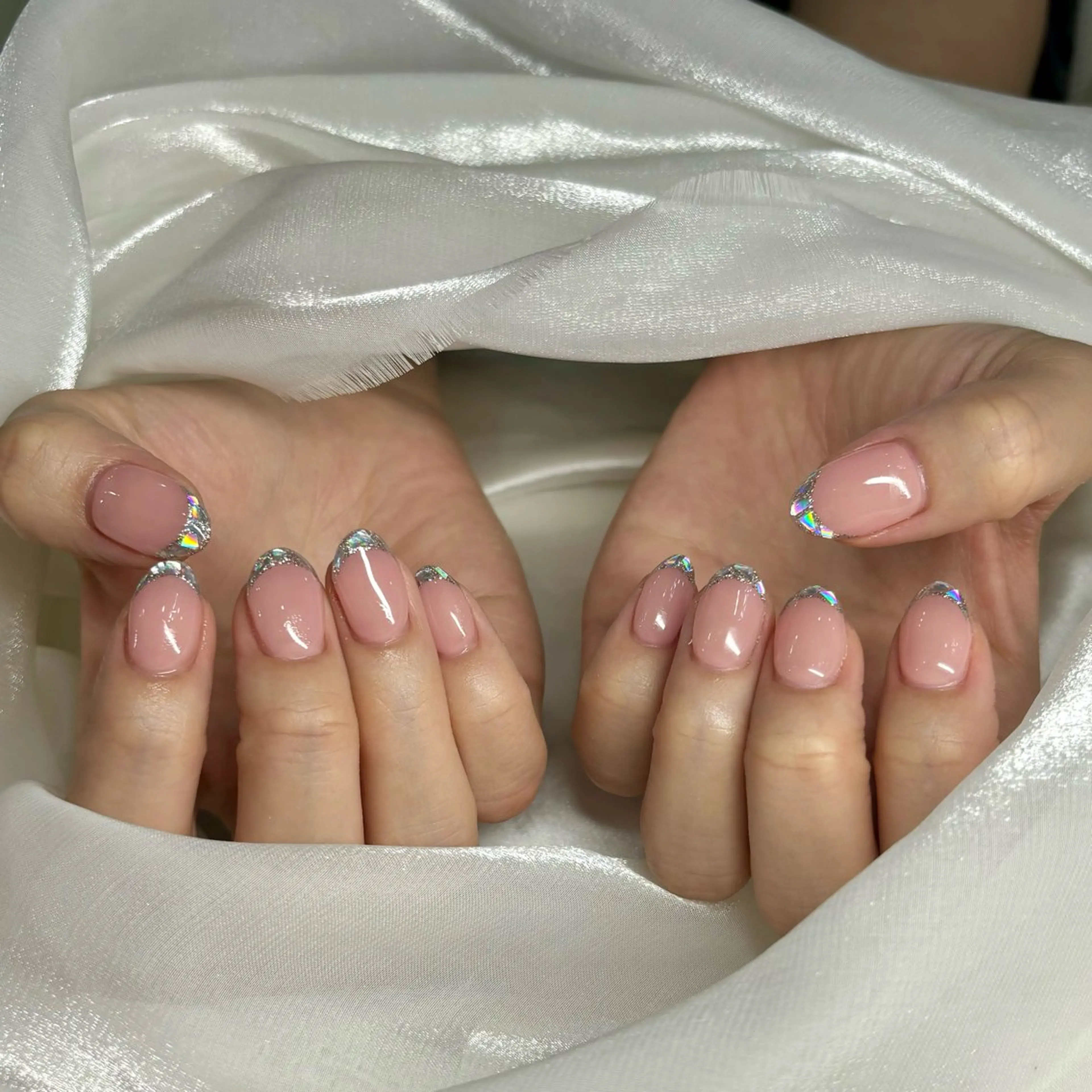 ネイル CeCe Garden所属・CeCeGarden ✨️キラキラワンホンのネイルデザイン