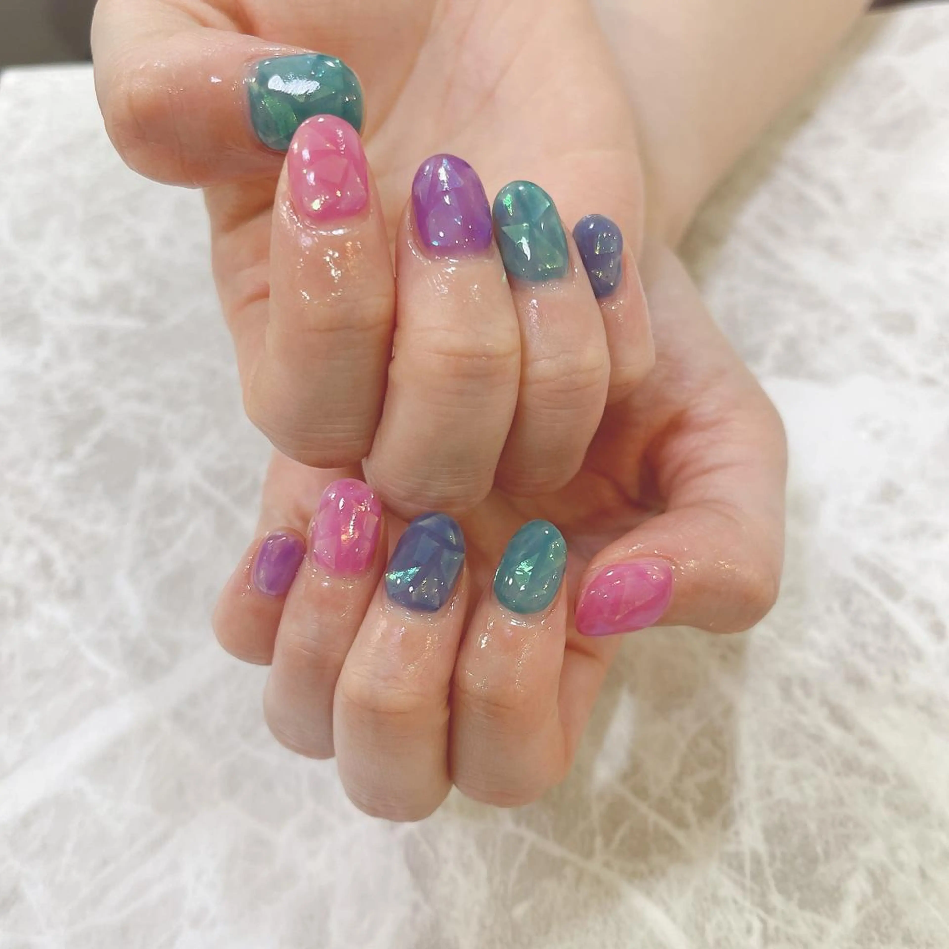 ネイル オーロラネイル ハンドネイル Nailsalon Julius luna所属・Juliusluna FUZUKIのネイルデザイン