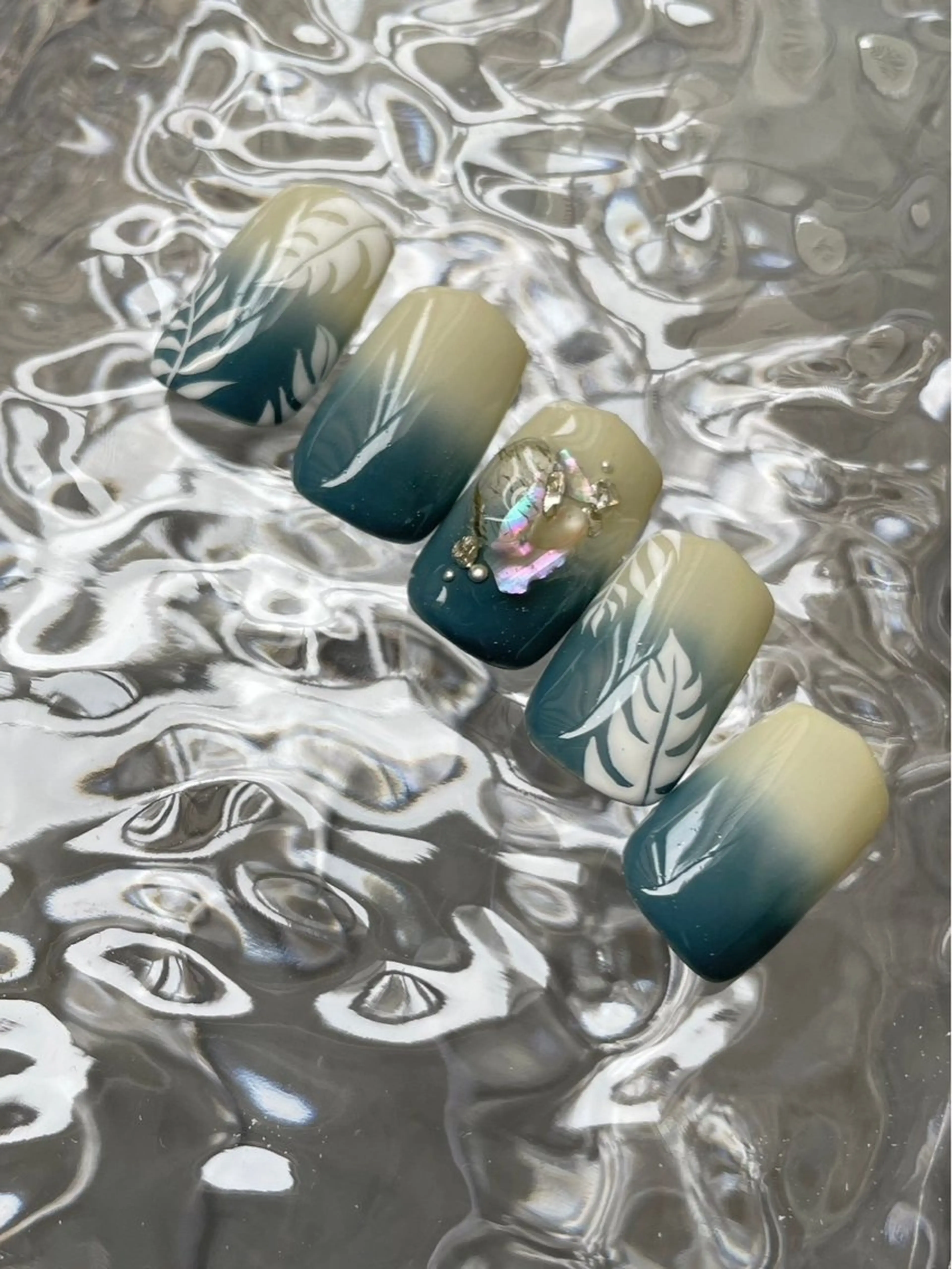 ネイル ars川崎店所属・ars SUERIのネイルデザイン