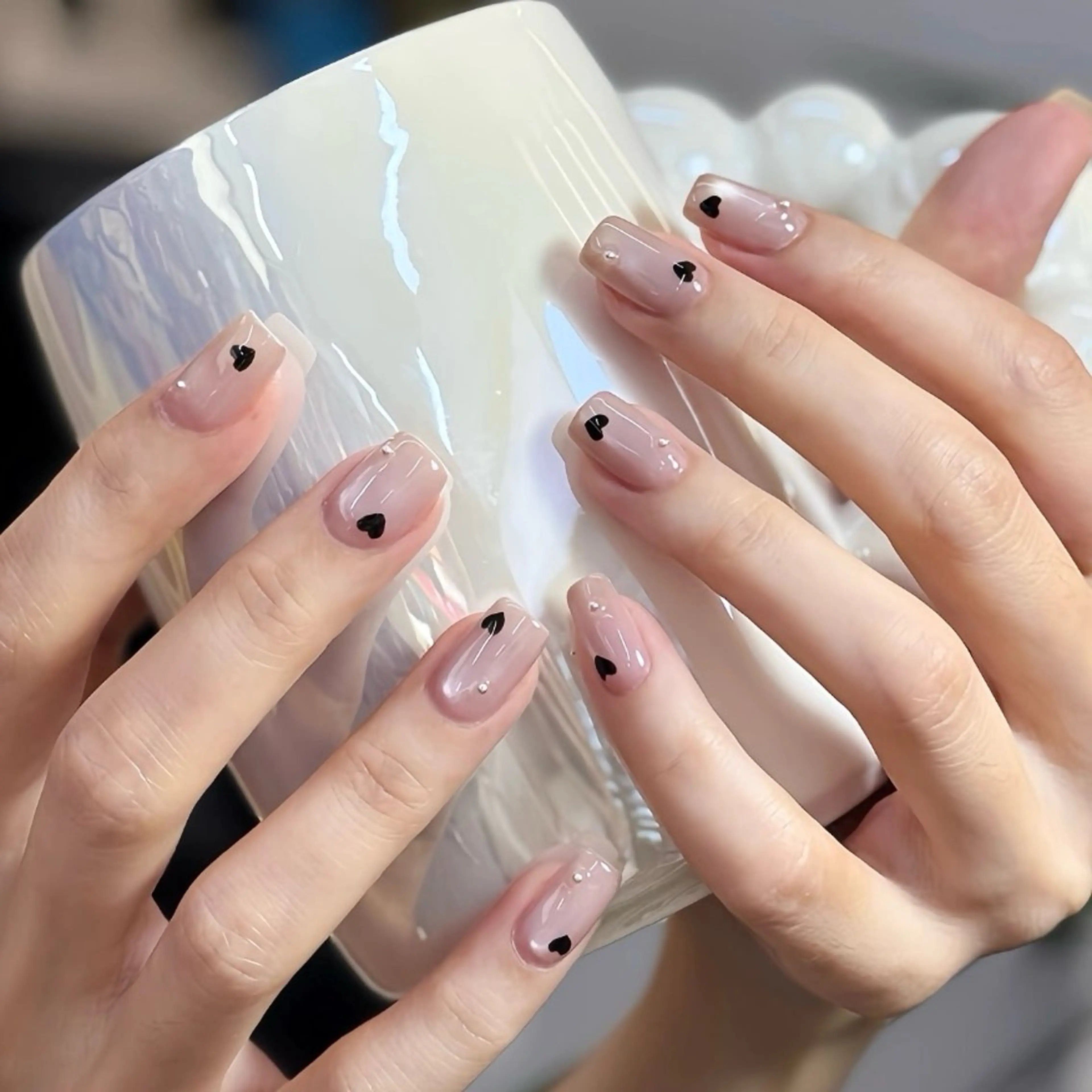 ネイル アートネイル Nail salon Amoureuse ネイルサロン アムルーズ所属・ネイリスト ミクのネイルデザイン