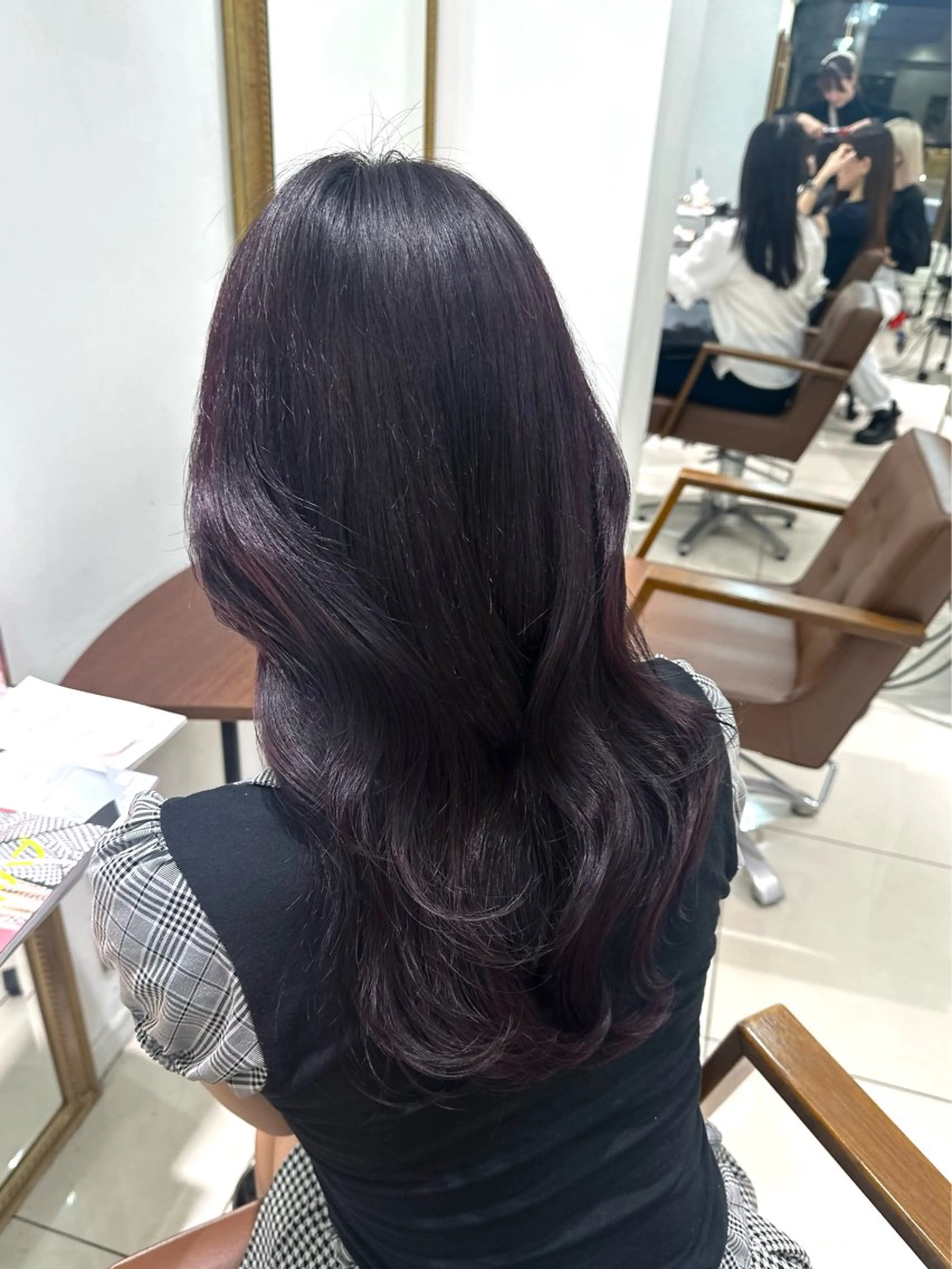 ロング カラー ヘアカラー トリートメント 髪質改善透明感カラー 🩶Nanakoのヘアスタイル