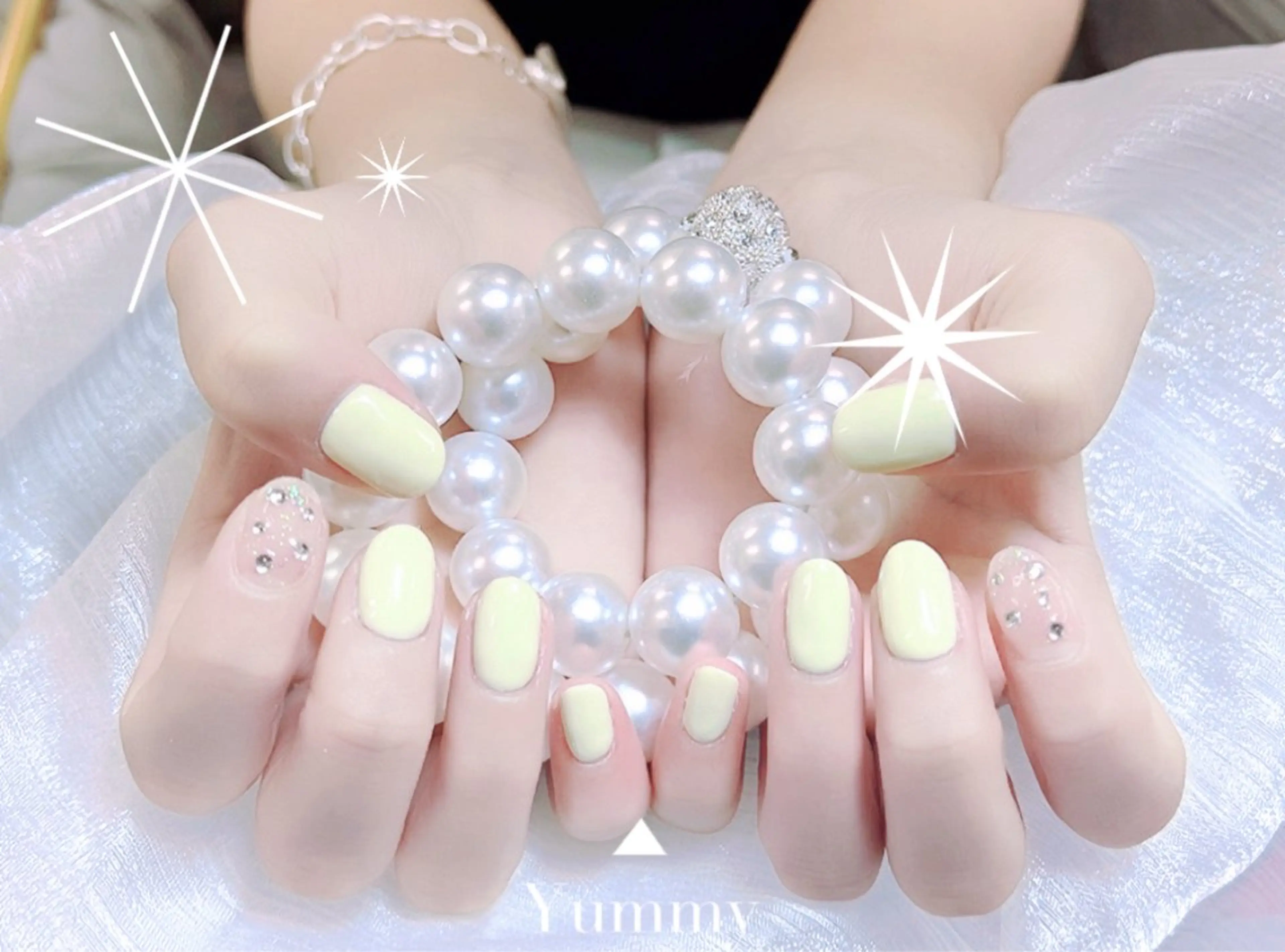 ネイル ハンドネイル 佐藤 依娜のネイルデザイン