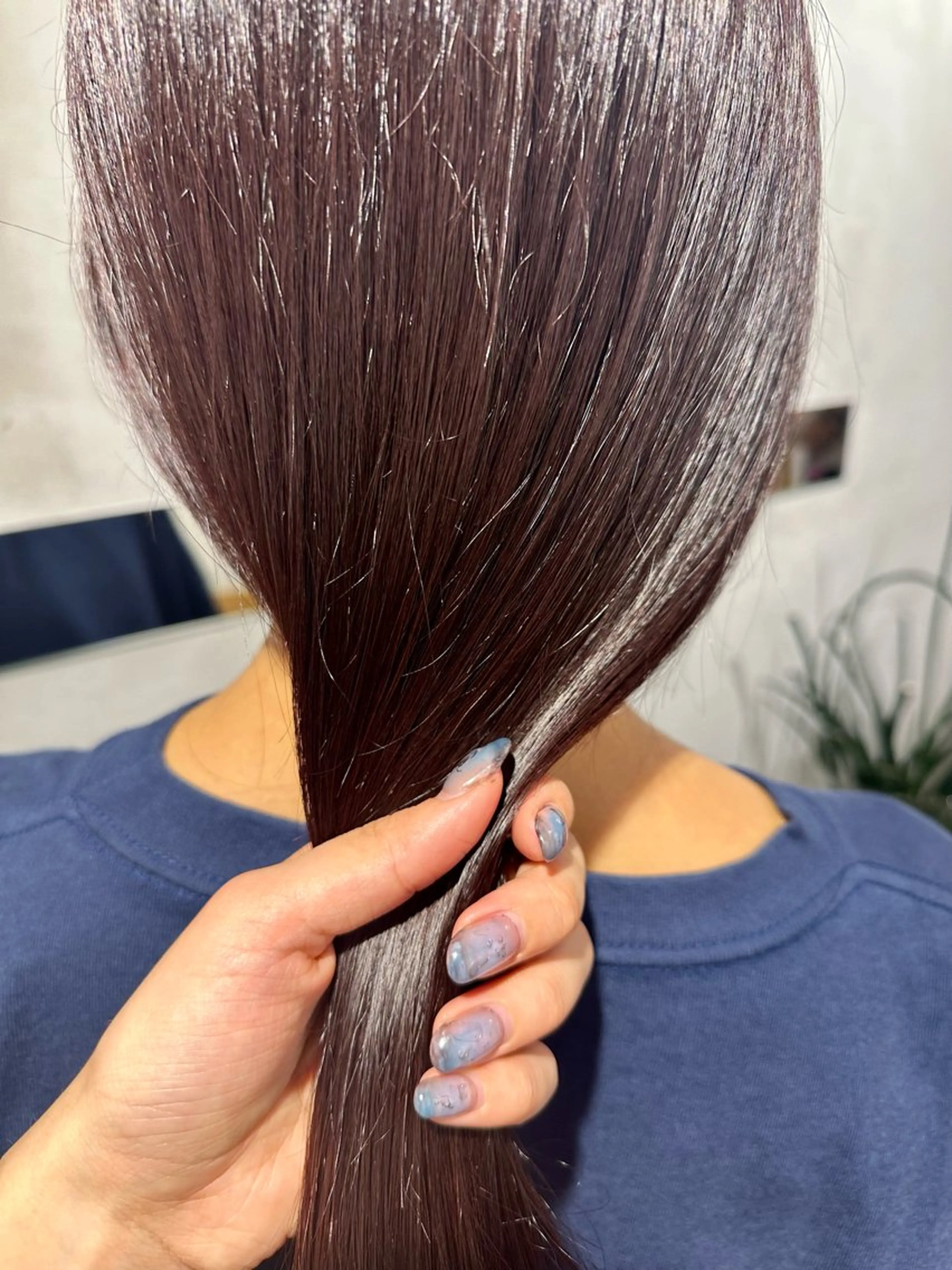 ロング カラー ブリーチ カシス ブリーチなしカラー ピンクカラー ヘアカラー レイヤーカット 💙acoのヘアスタイル