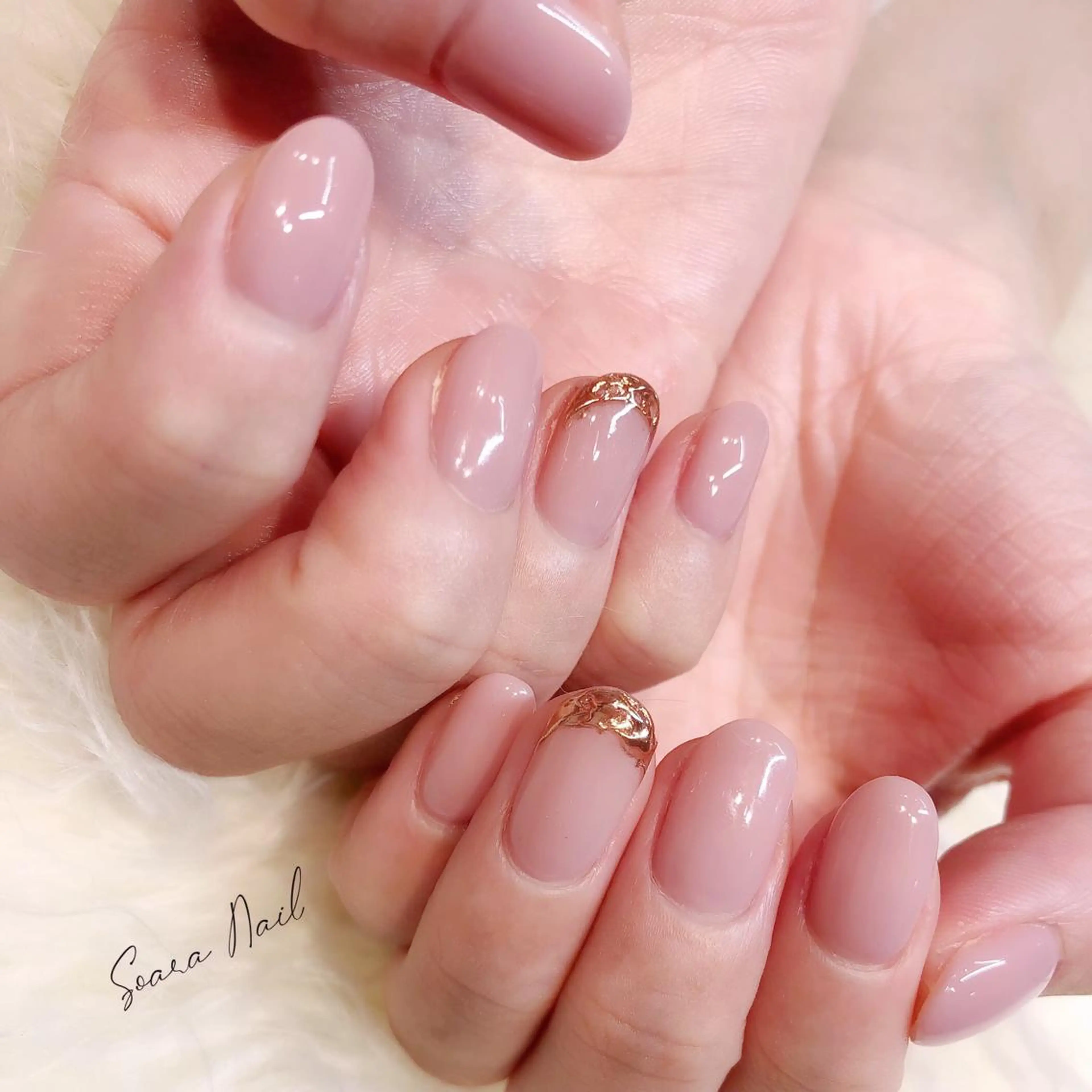 ネイル ミラーネイル Salon Cleve所属・T. maoのネイルデザイン