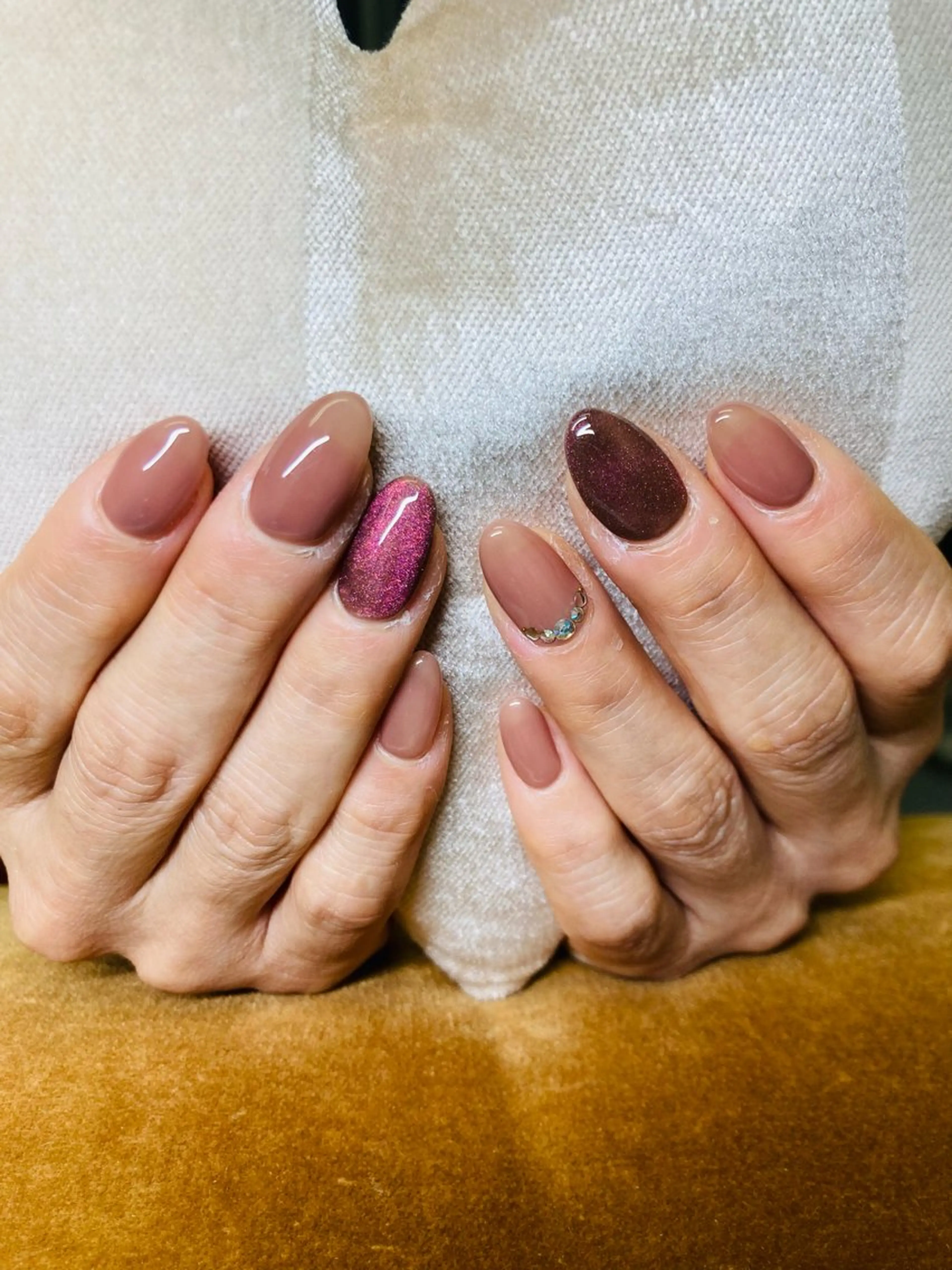 ネイル ECLAT エクラ所属・寺山 千鶴のネイルデザイン