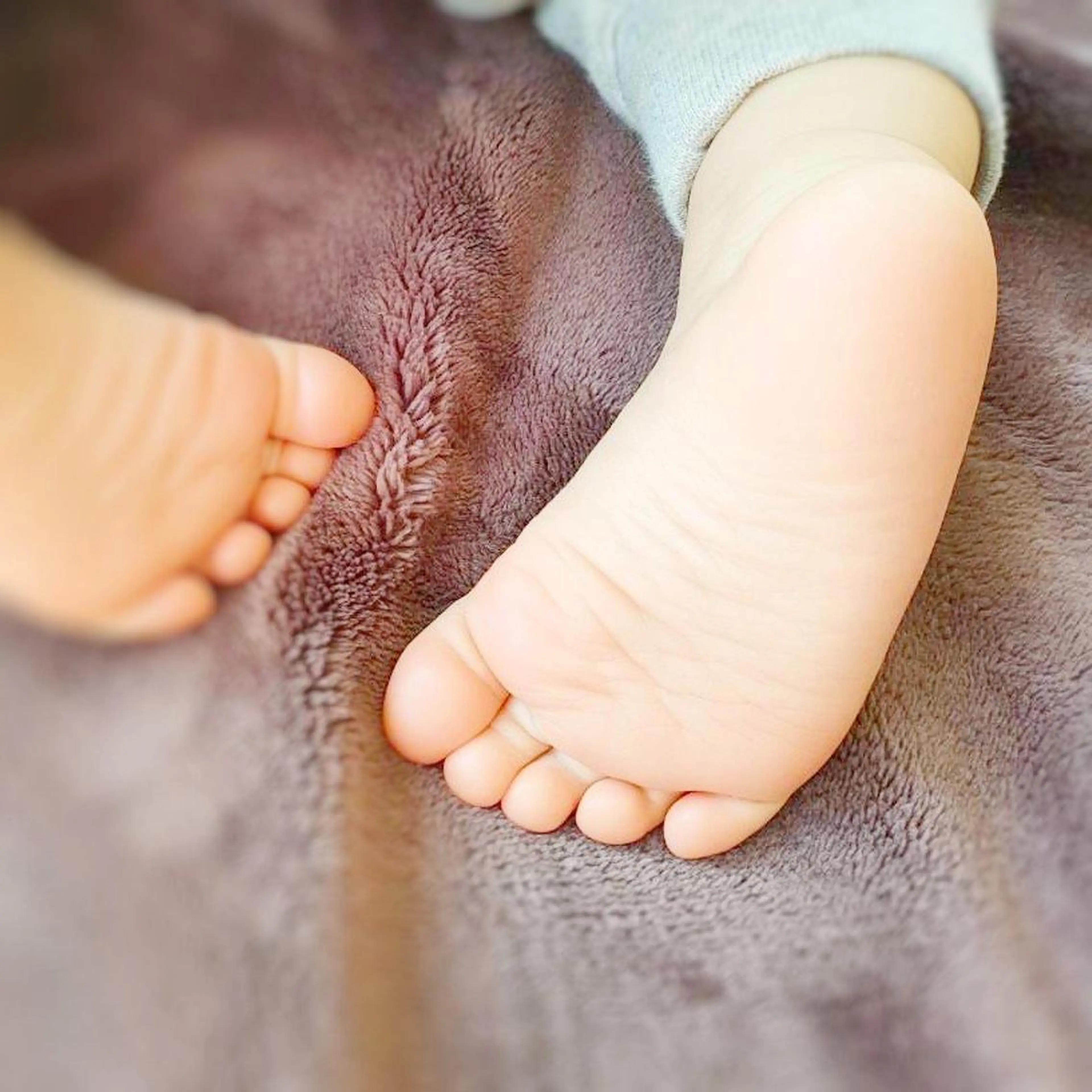【割引キャンペーン中】フット角質ケア&濃厚スペシャルフットケア♡パックやスクラブで赤ちゃんのようなかかとになれますよ！の写真