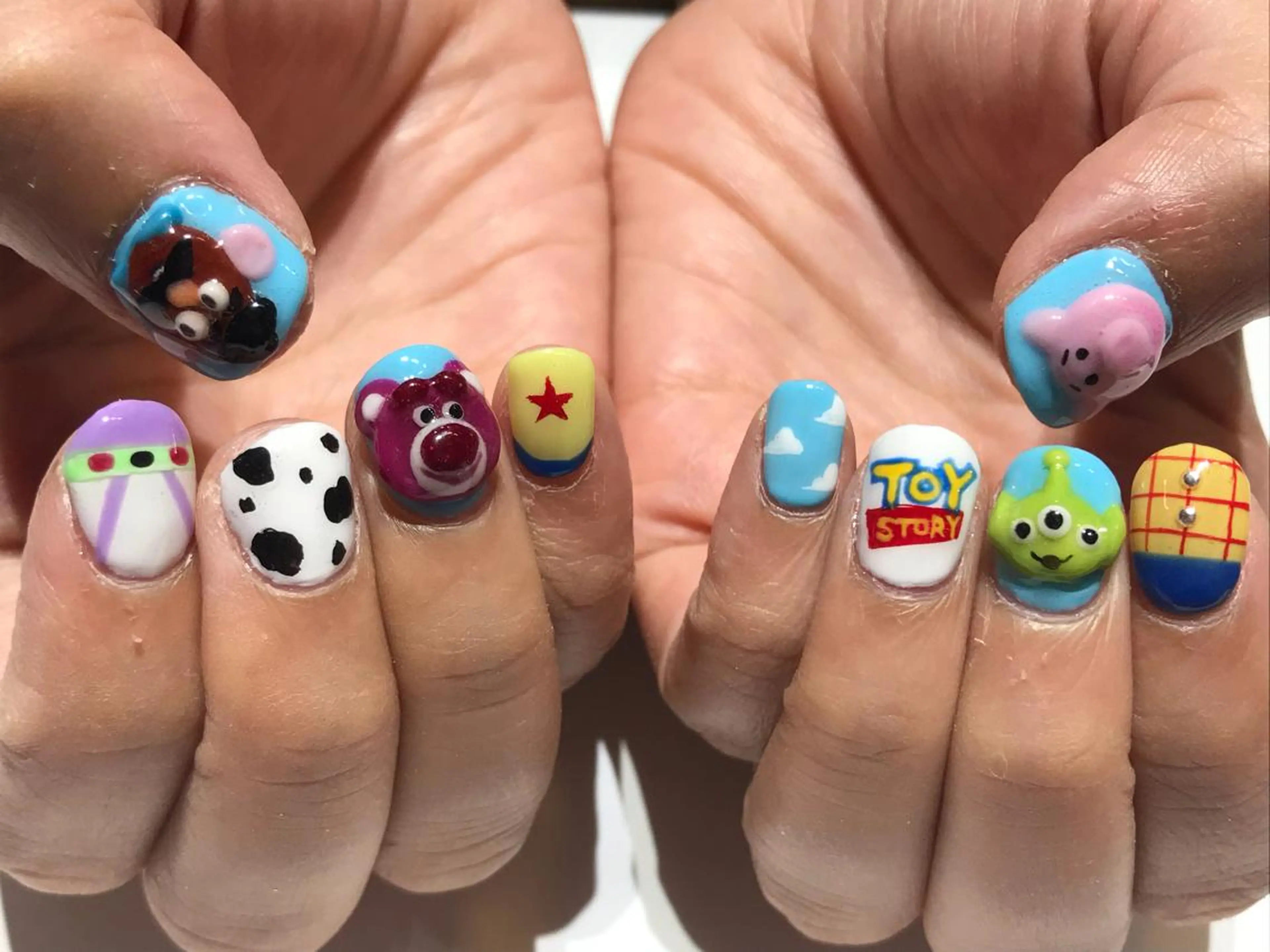 ネイル アートネイル ショートネイル YUN 💅のネイルデザイン