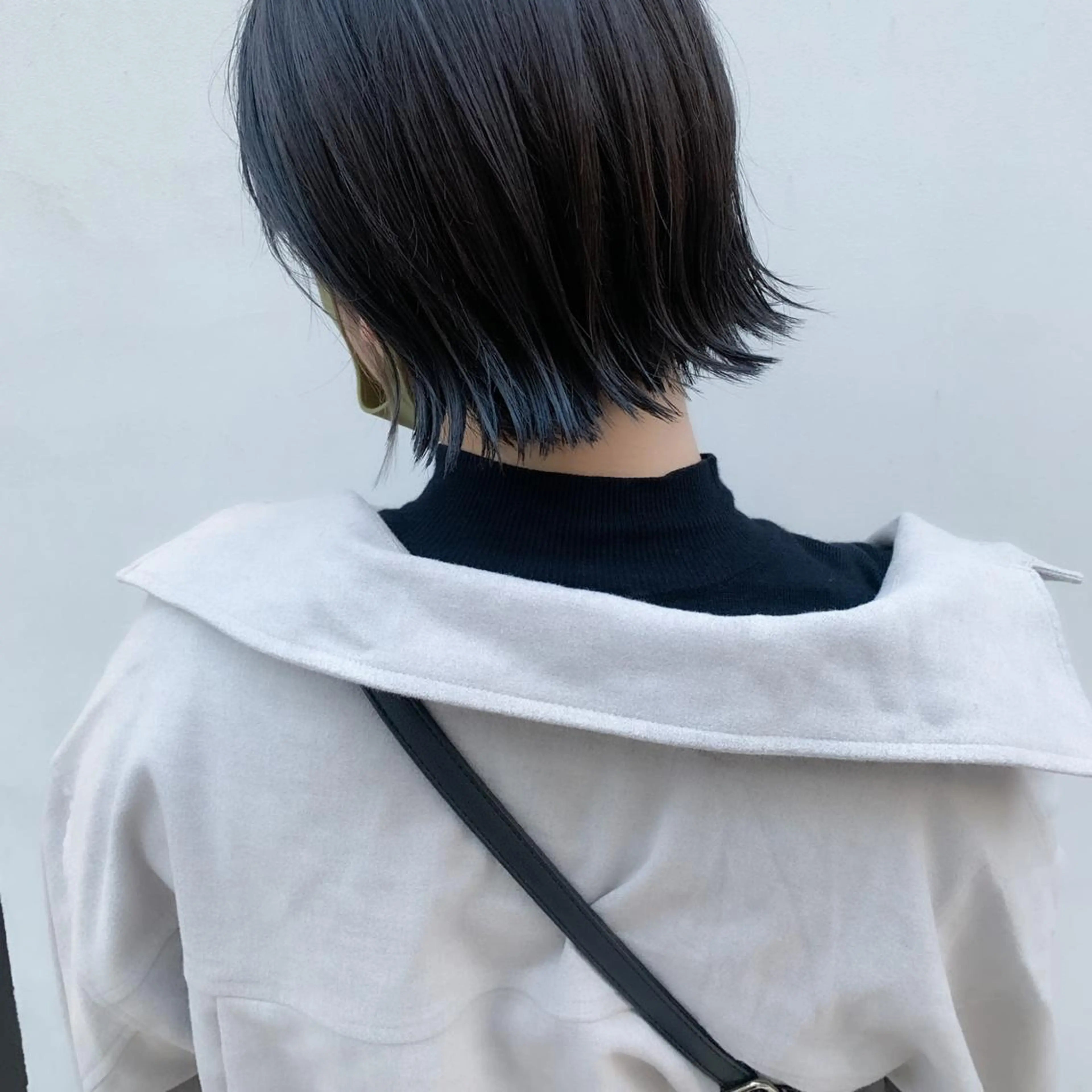 ショート カラー ヘアアレンジ ミニボブ/ブリーチ 🌈MISATOのヘアスタイル