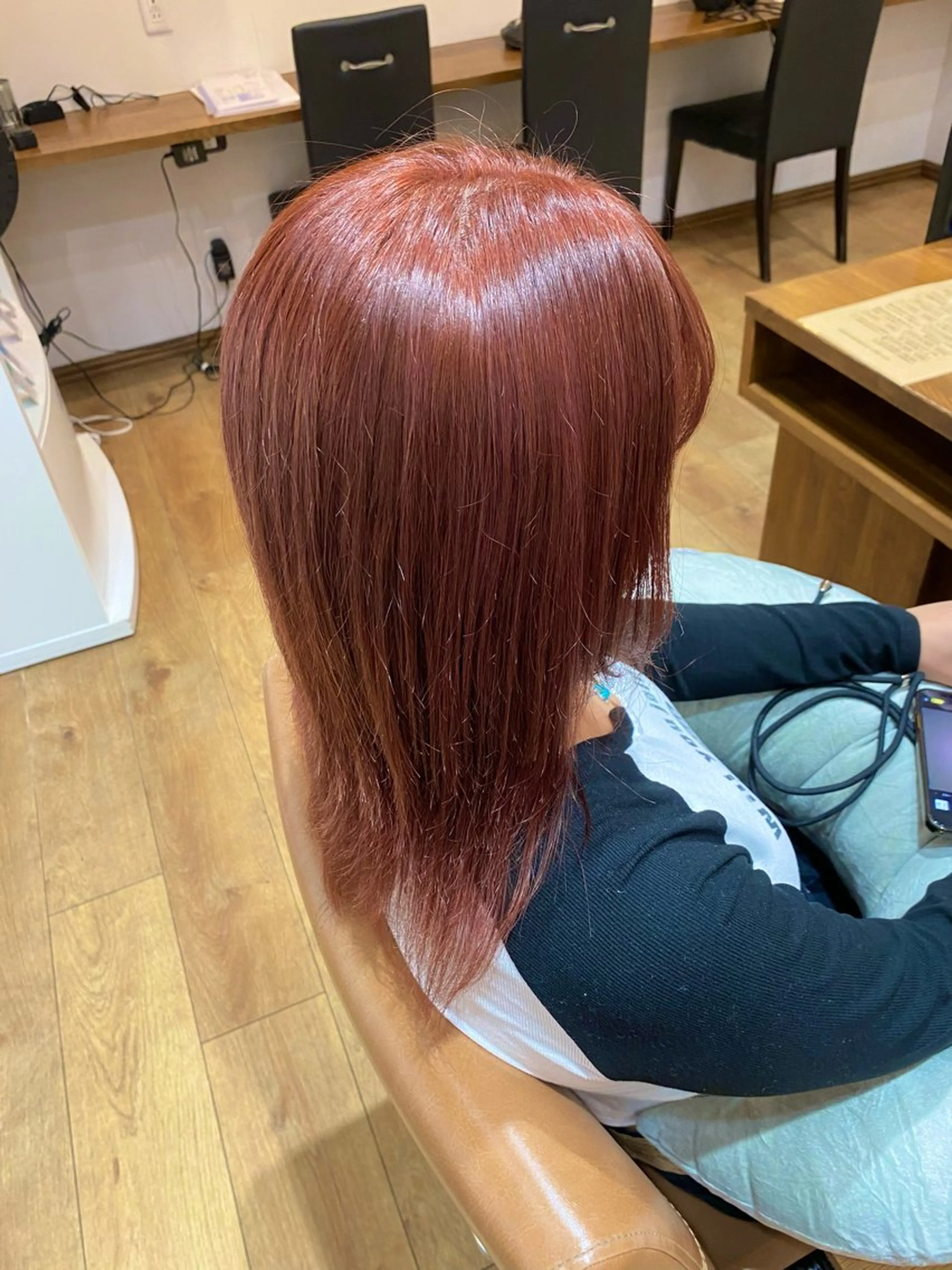 セミロング カラー ブリーチ ボルドーカラー ブリーチなしカラー ヘアカラー トリートメント 暖色系カラー まおのヘアスタイル