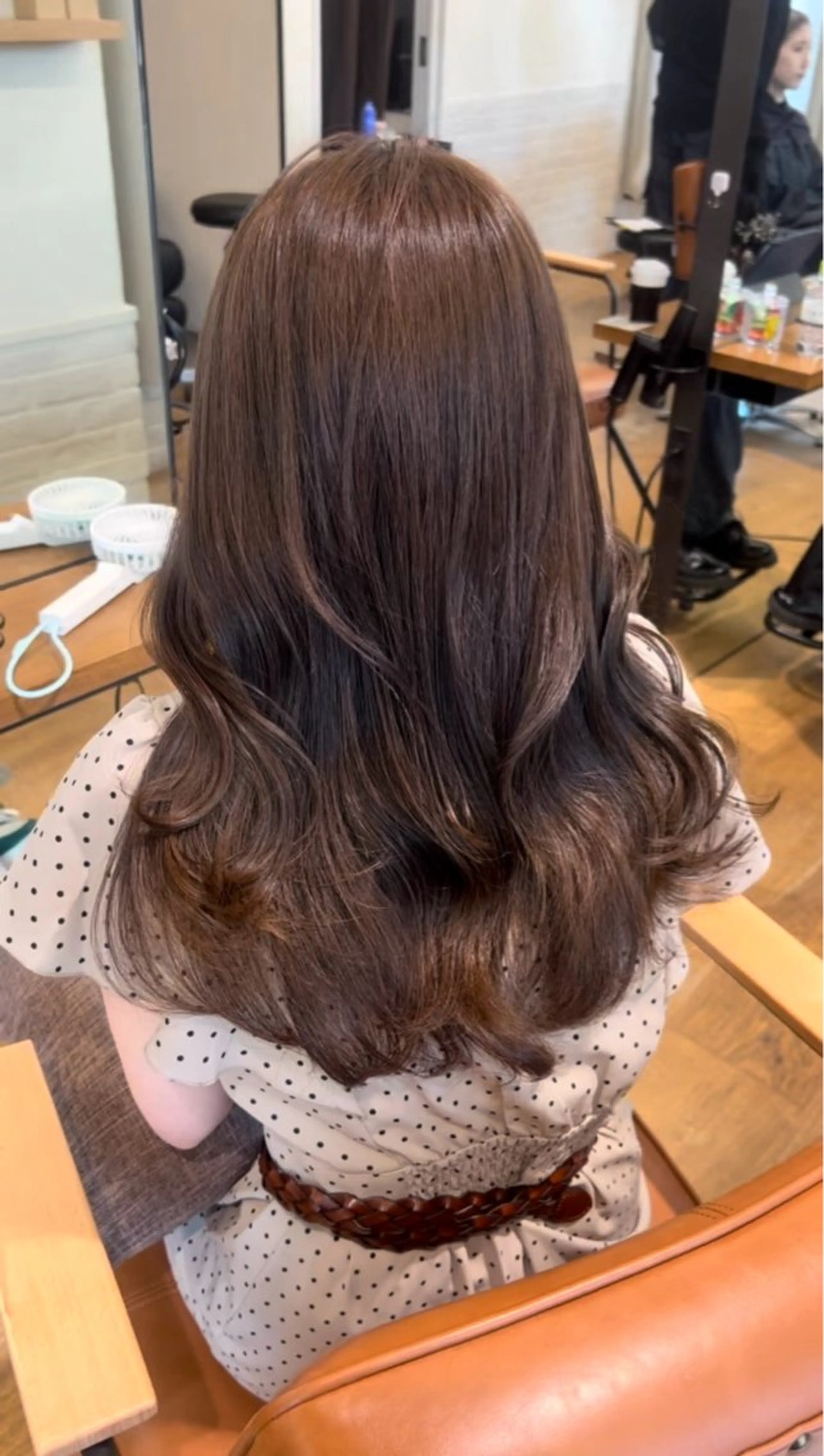 ロング トリートメント i.GINZA所属・ハイトーン/透明感 カラー/レイヤーのヘアスタイル