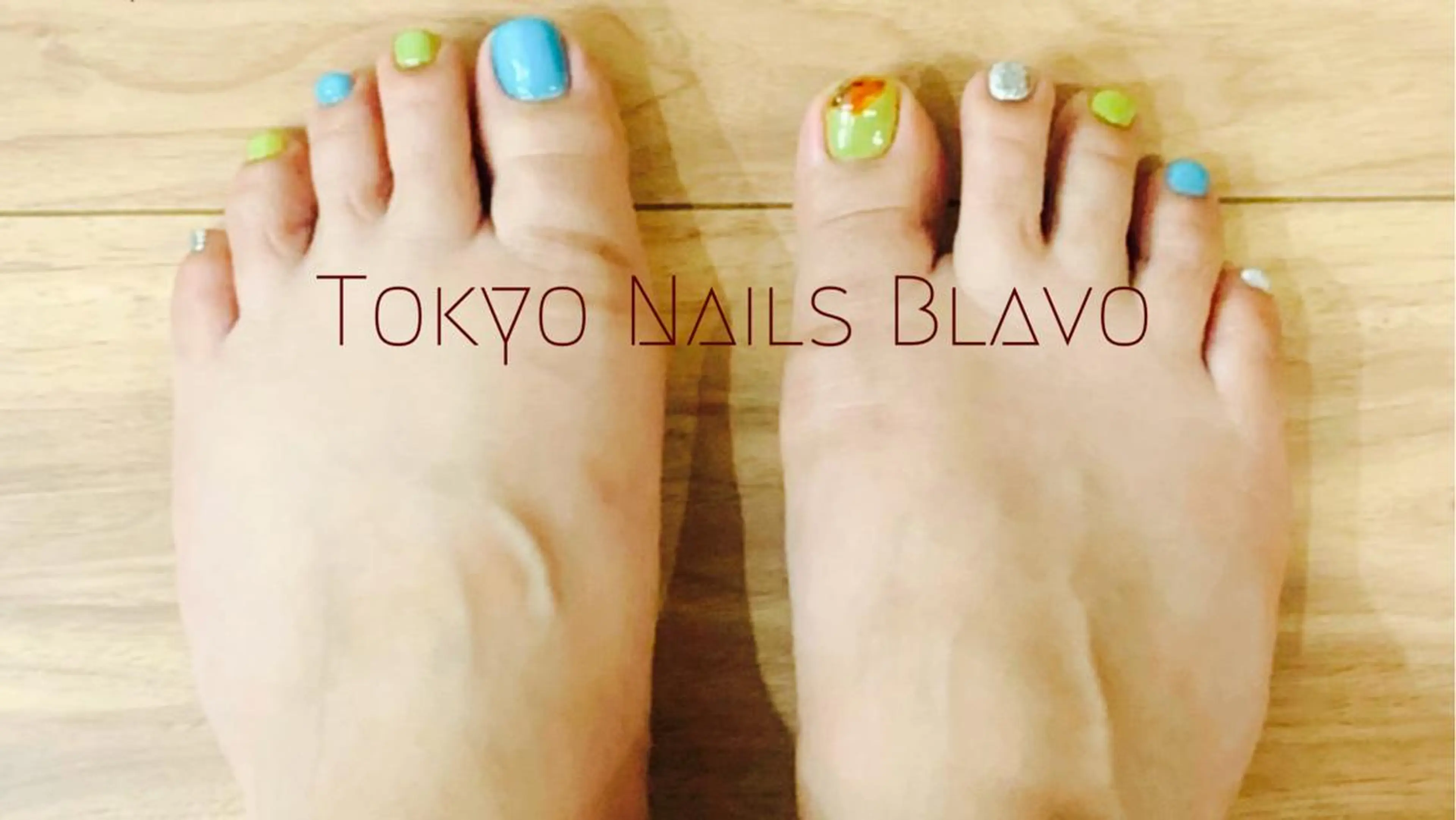 フットネイル デザイン オフ無しの写真