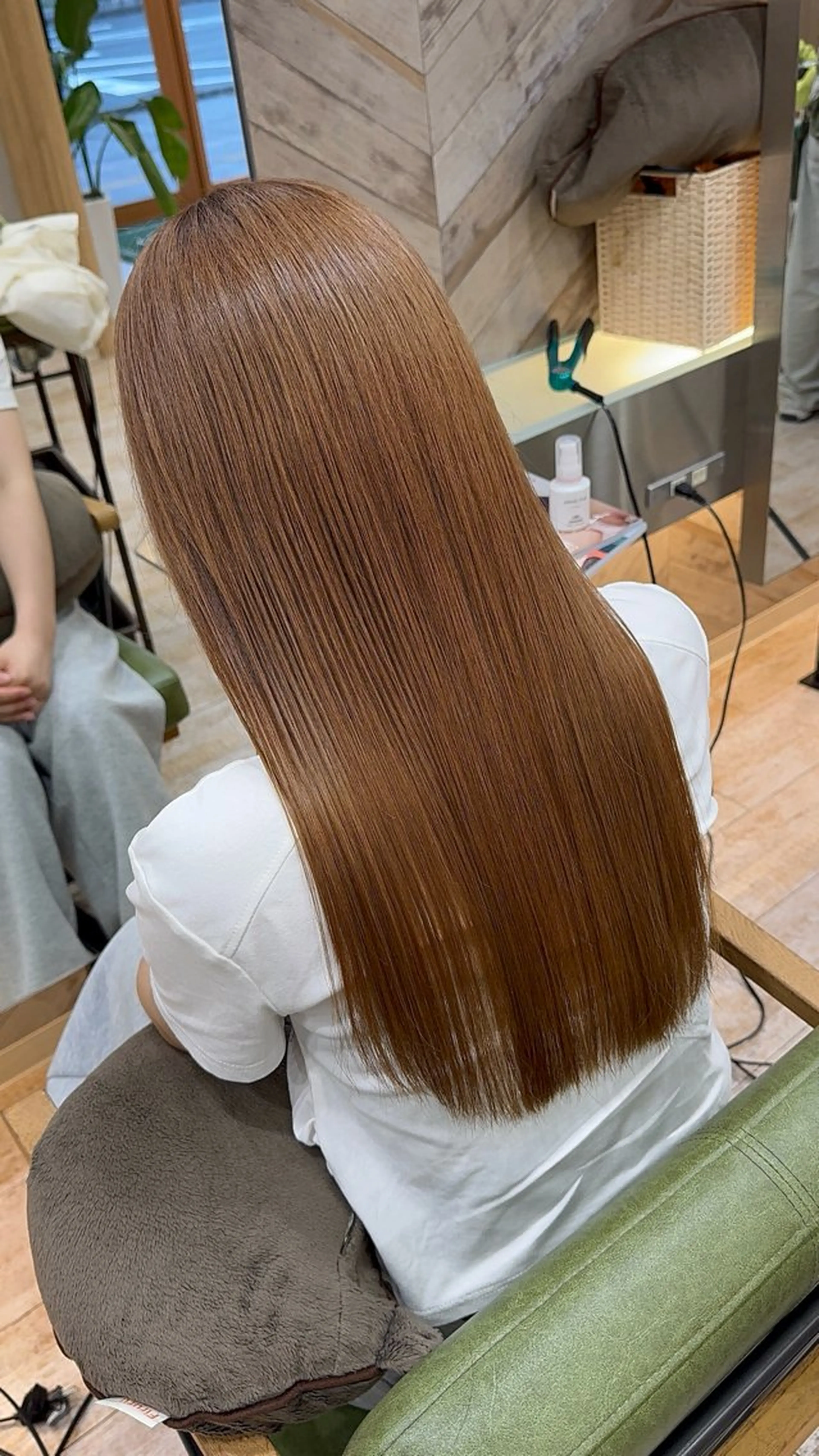 セミロング 縮毛矯正 ストレート　髪質改善 あすまのヘアスタイル