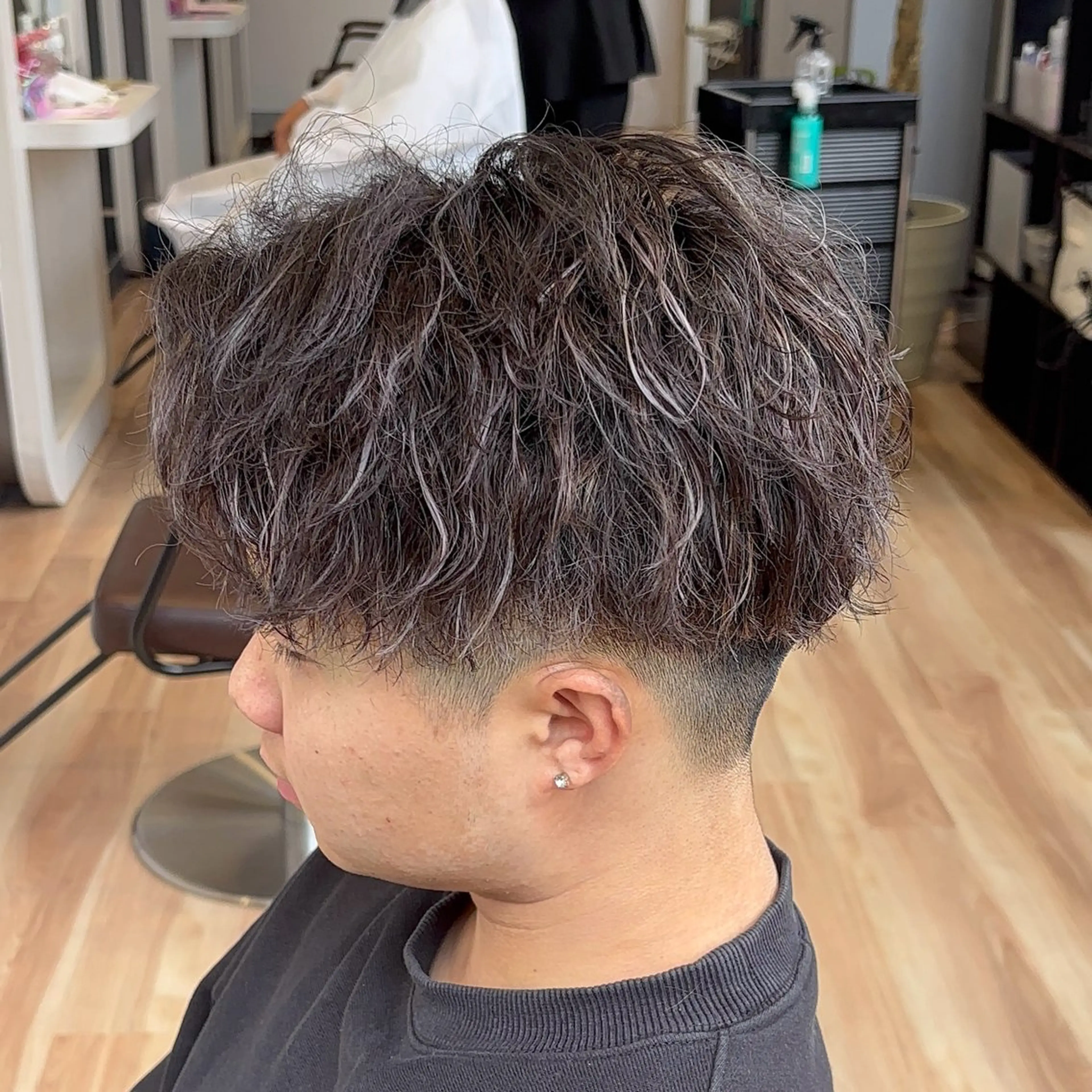 カラー パーマ メンズ メンズハイライト メンズパーマ ハイライトカラー スパイラルパーマ カット ヘアカラー STYLE エキシティ店所属・【似合わせパーマ】 STYLE 杉原　魁のヘアスタイル
