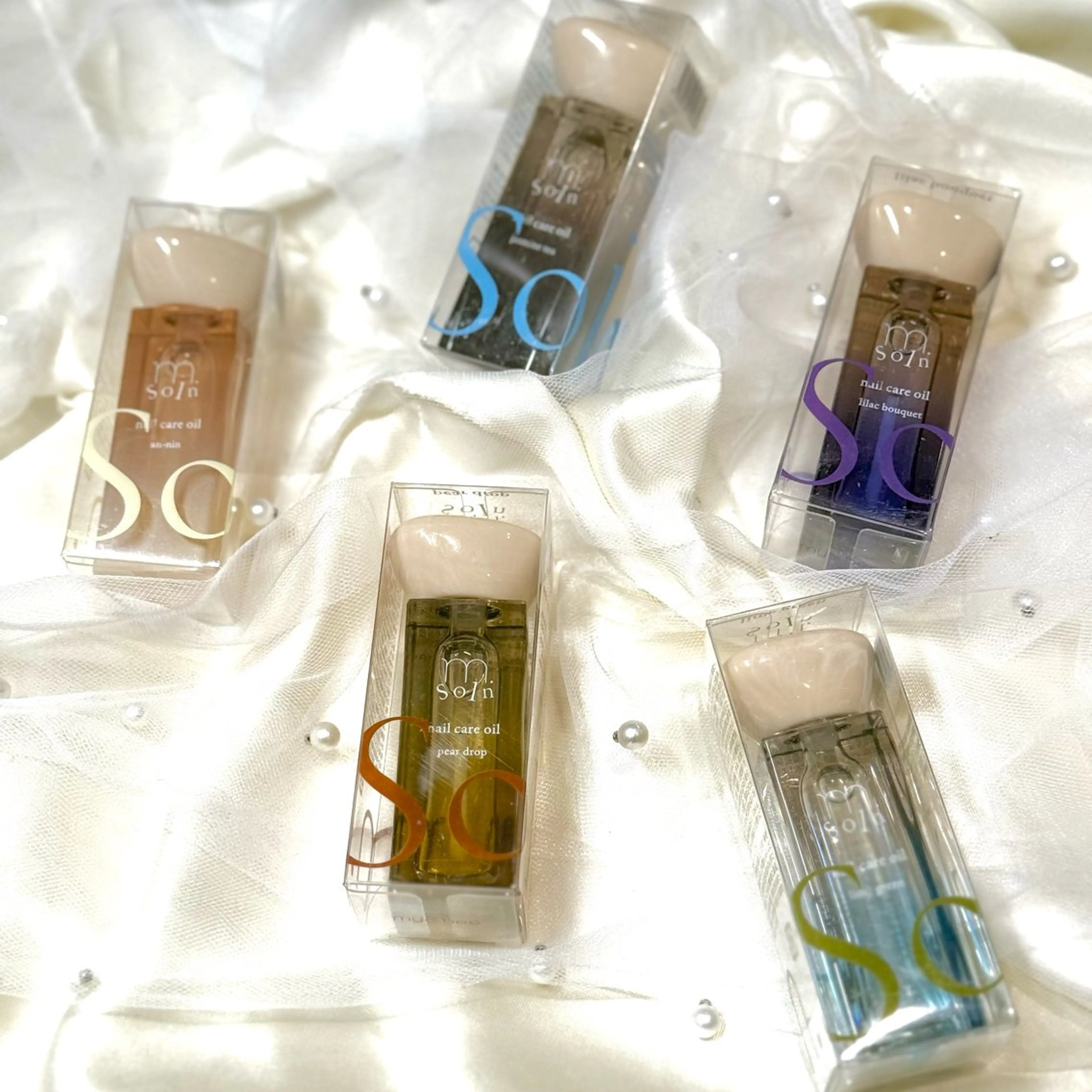 ネイル ドット chika .のネイルデザイン