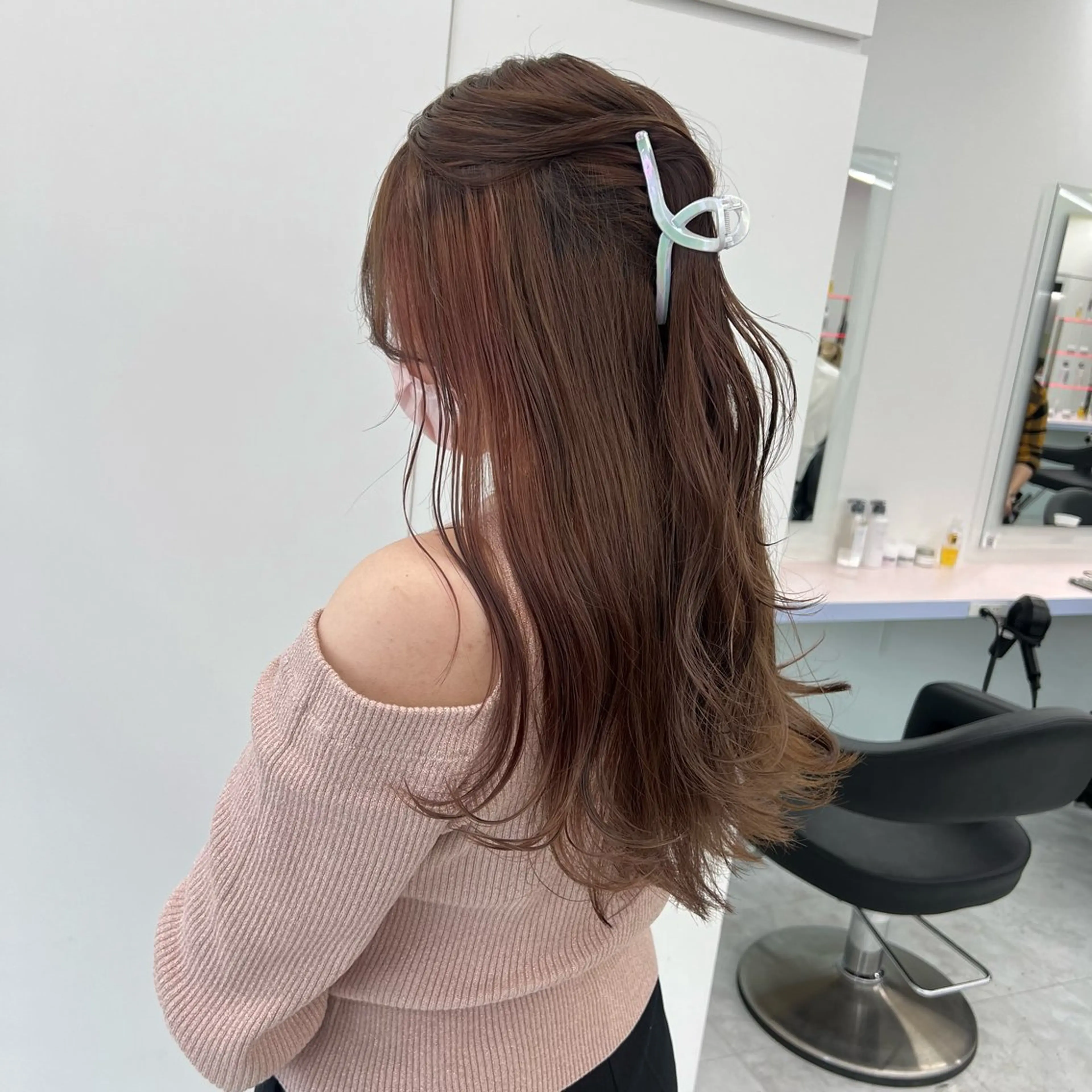 セミロング カラー カット 縮毛矯正 韓国スタイル🇰🇷 トレンドレイヤー🪡のヘアスタイル