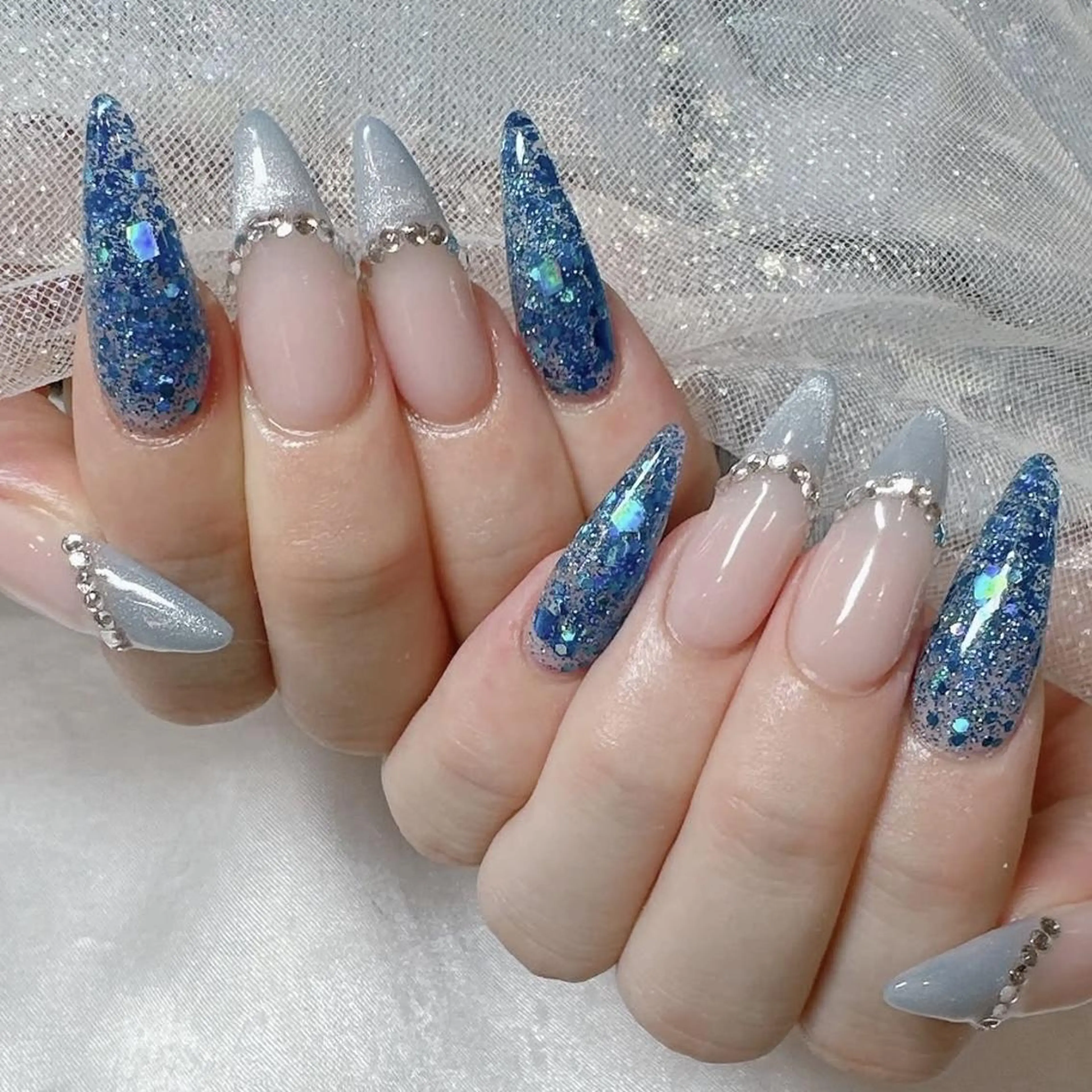 メンズ ネイル アートネイル フレンチネイル ジェルネイル キラキラネイル パラジェル Bloom kabukiのネイルデザイン