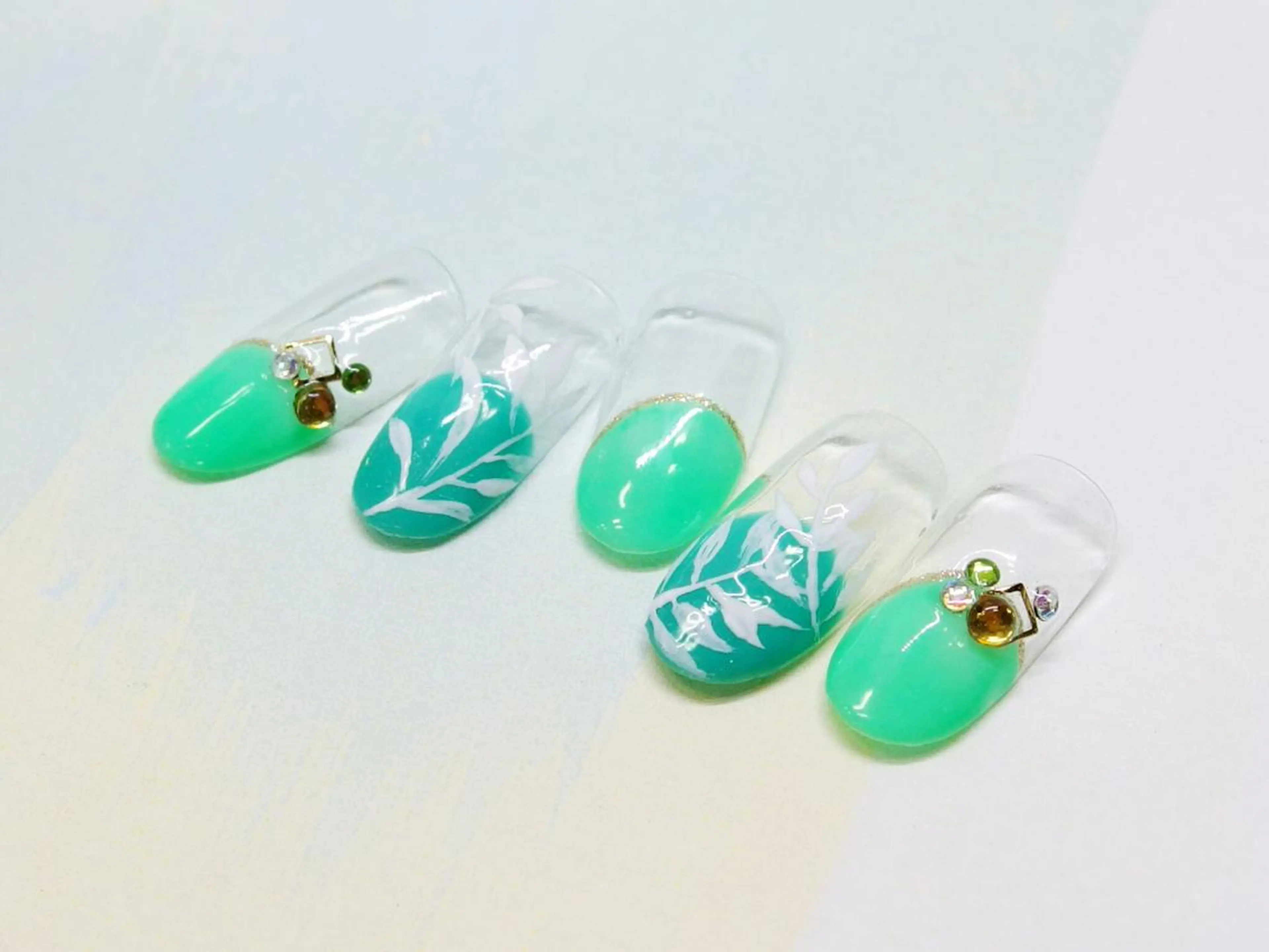 ネイル ティーエヌ 金山駅東口店のネイルデザイン