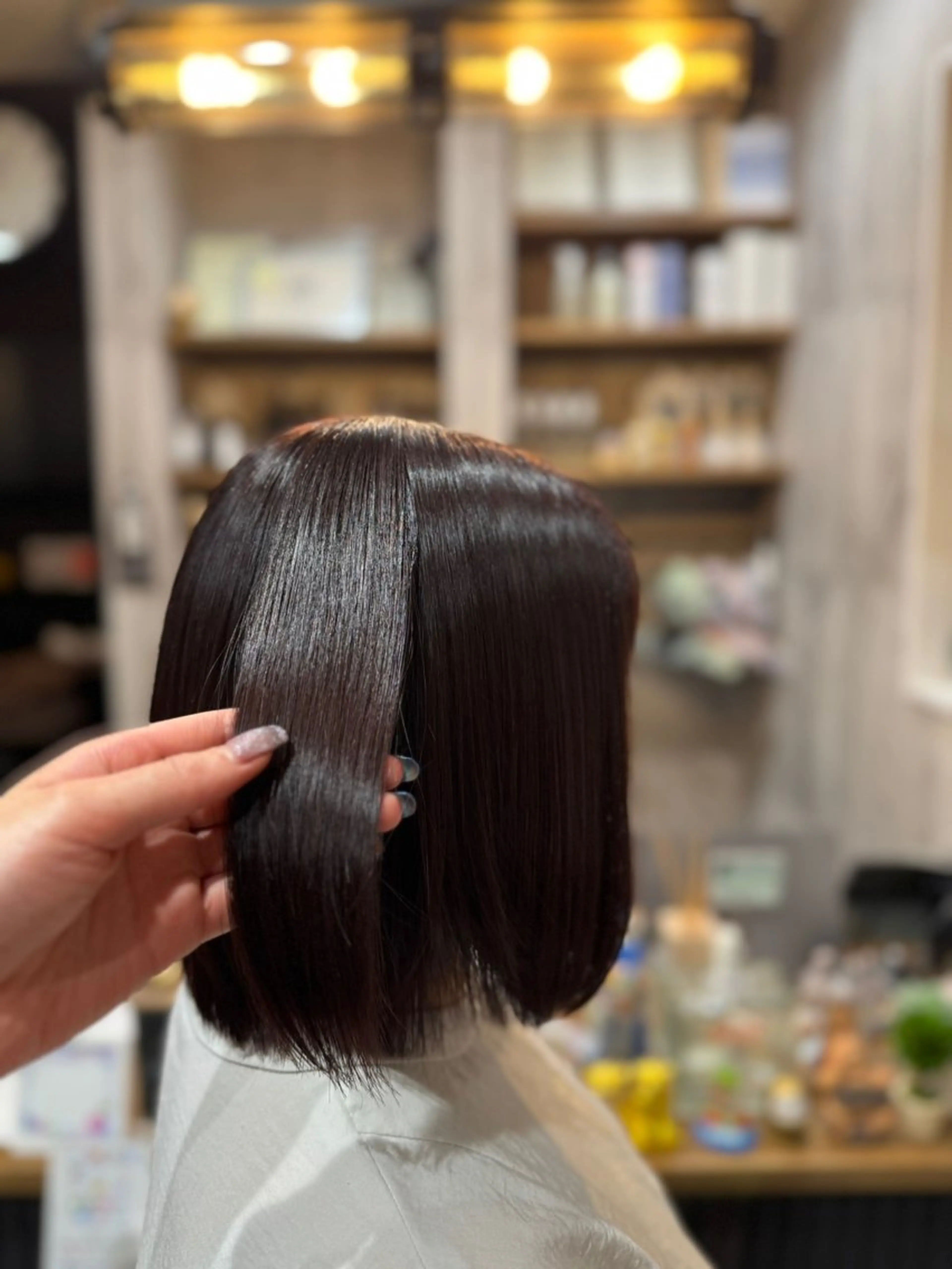 ショート ボブ 髪質改善 矢野 夢果のヘアスタイル