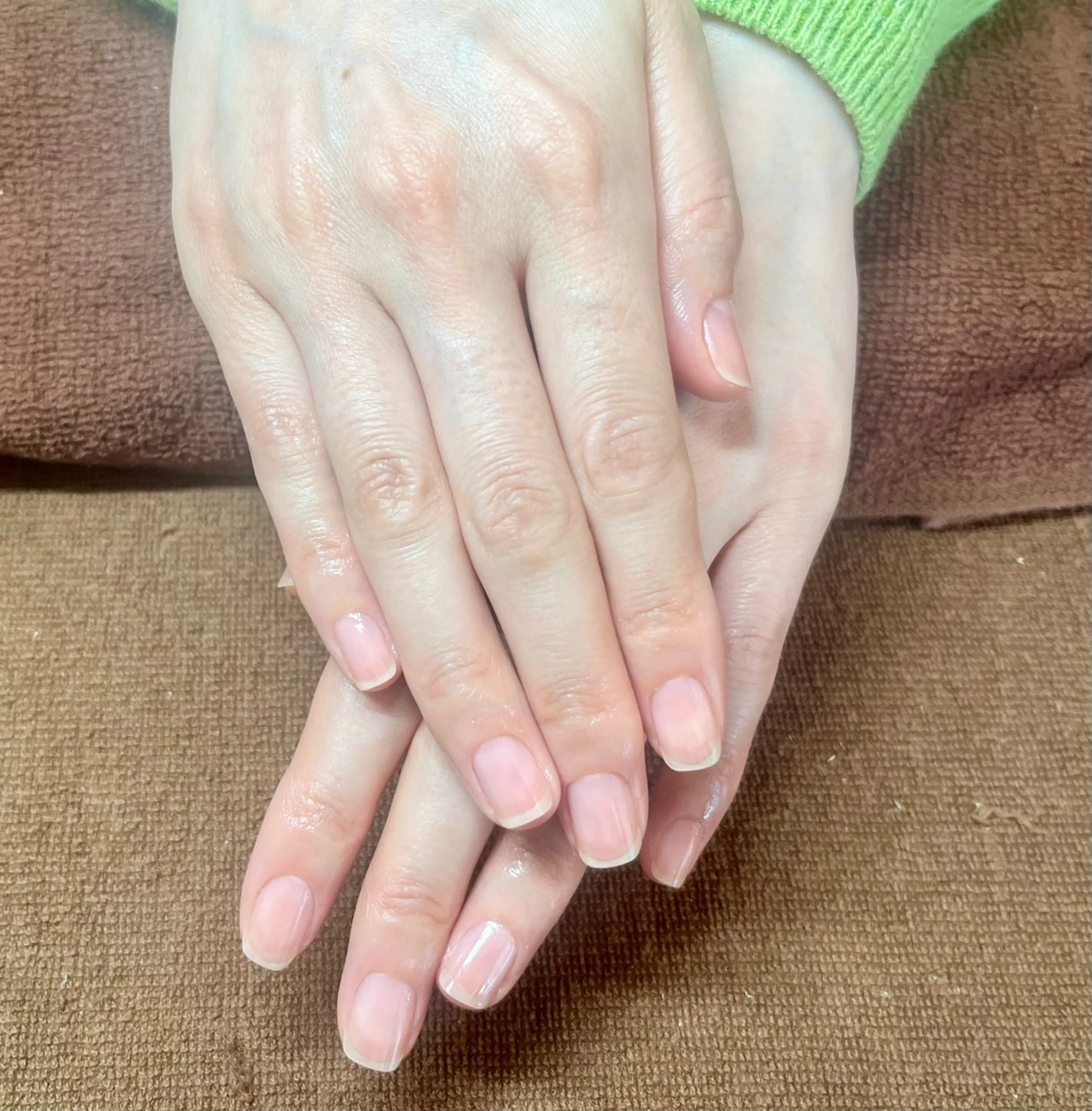 ネイル クリアネイル ピンク 自爪とネイルケア専門サロン　プリナチュール所属・吉岡 泉のネイルデザイン