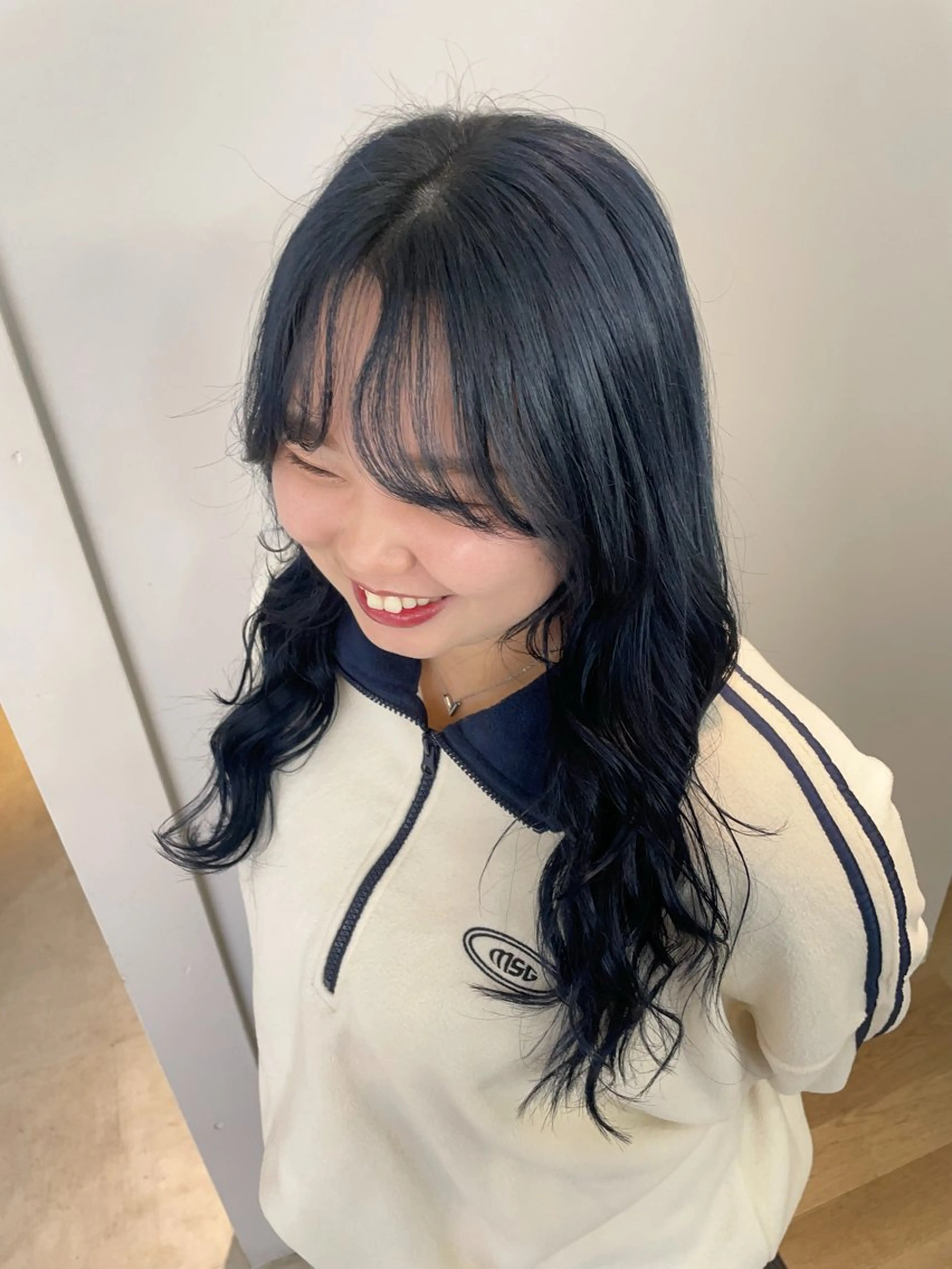 セミロング カラー ヘアカラー トリートメント ayano / 透明感・くすみカラーのヘアスタイル