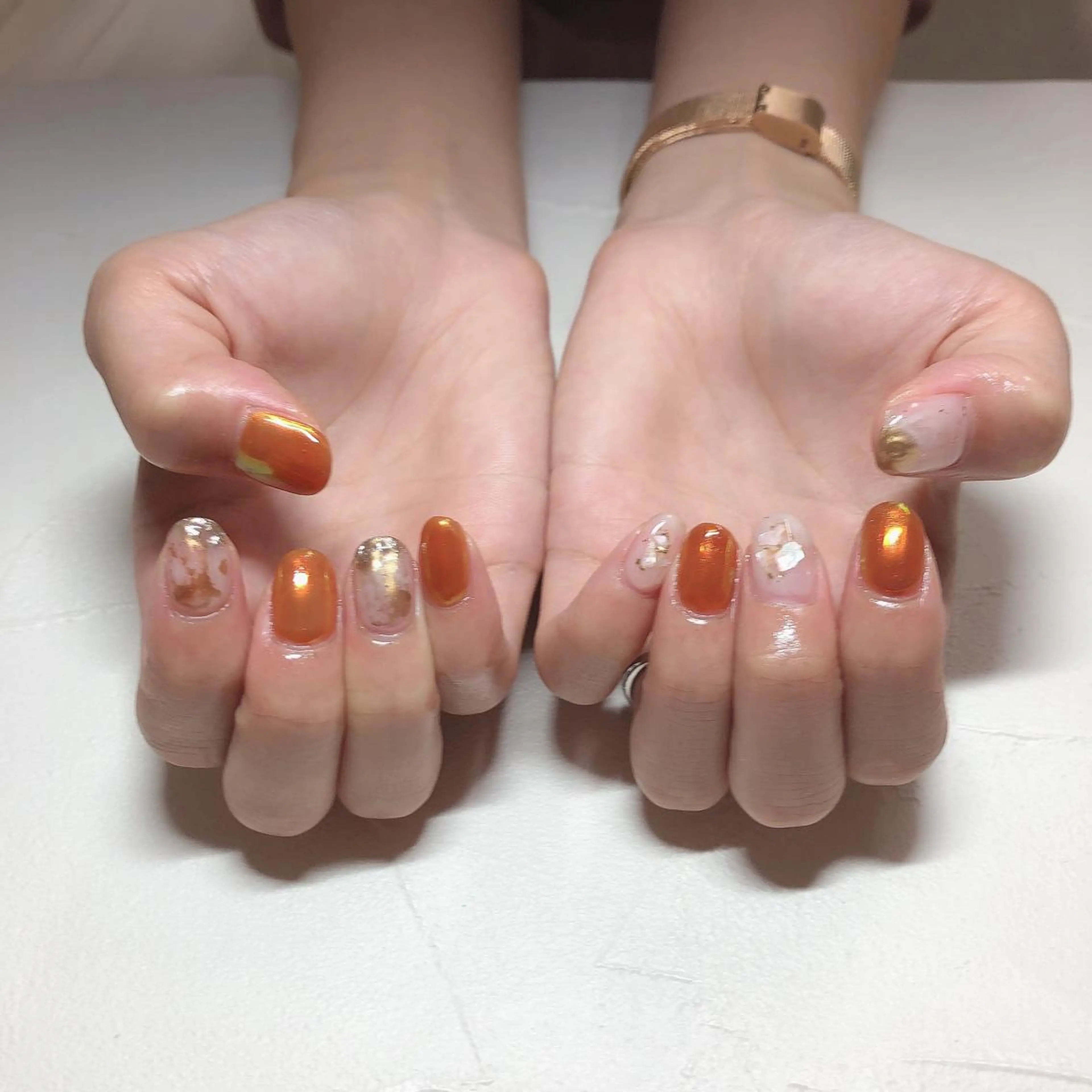 ネイル ミラーネイル ニュアンスネイル オレンジ nails 🎀meのネイルデザイン