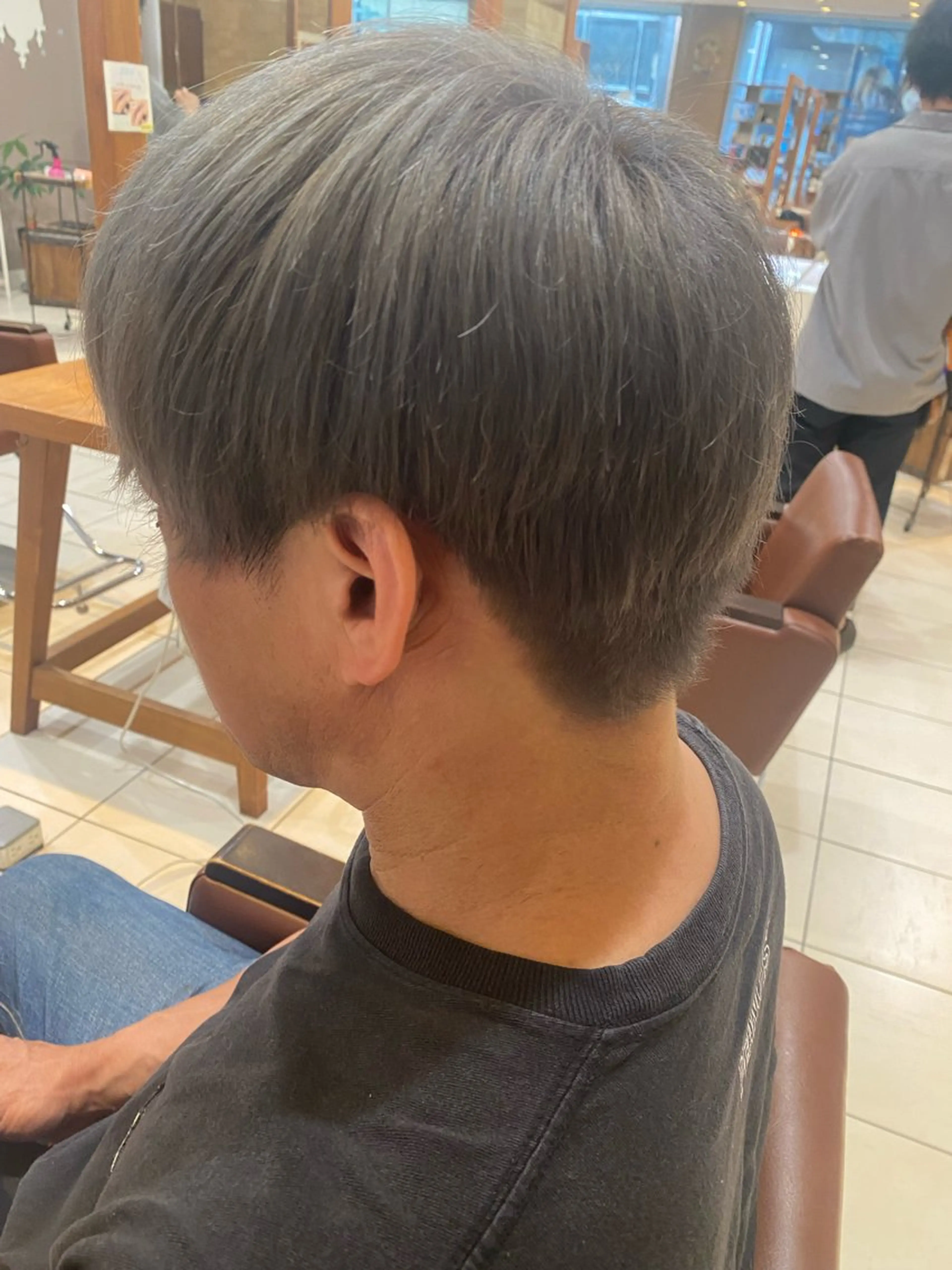 カラー メンズ neolive dress所属・福嶋 和幸のヘアスタイル