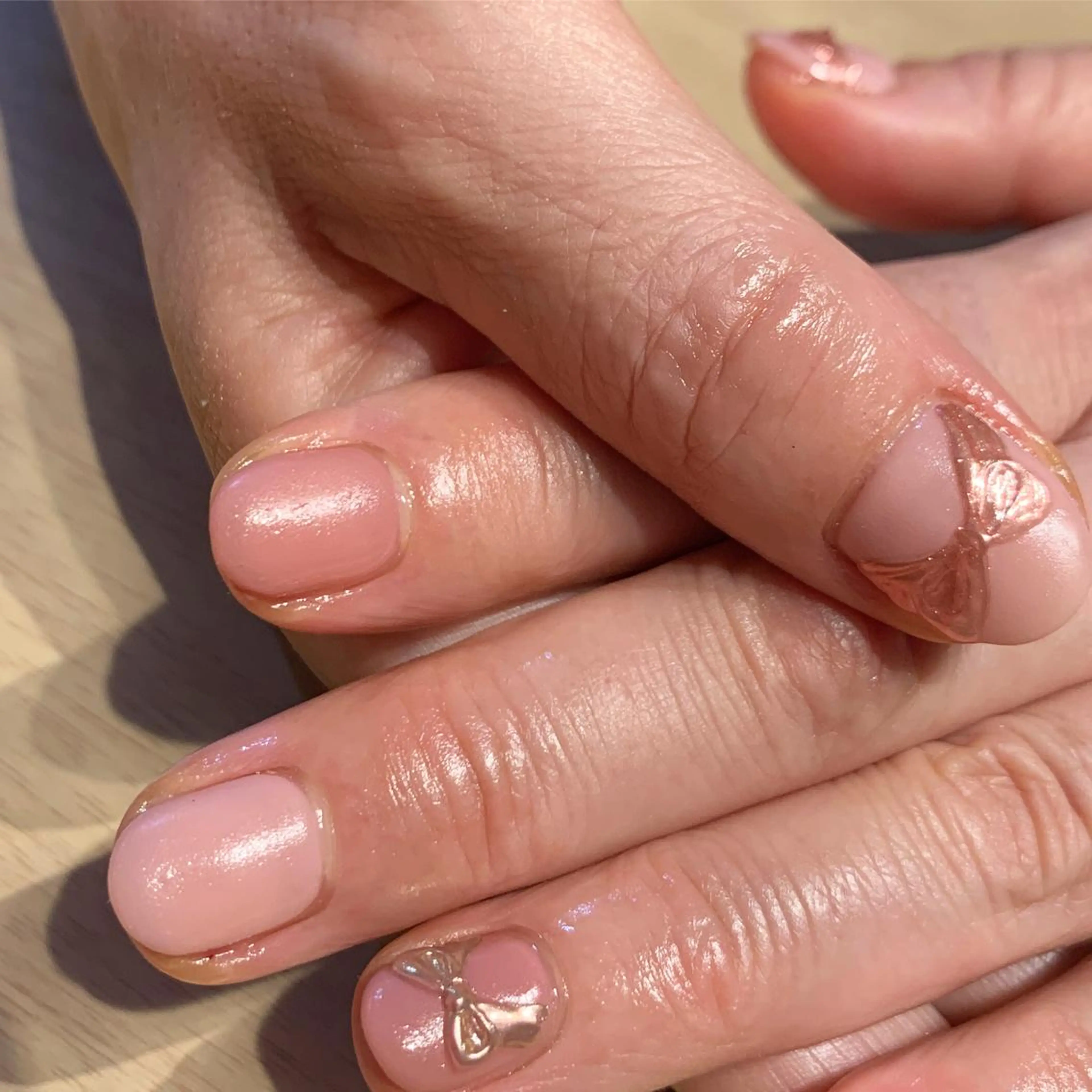 ネイル ミラーネイル リボン Nail Space R所属・ネイルスペースR 小林のネイルデザイン