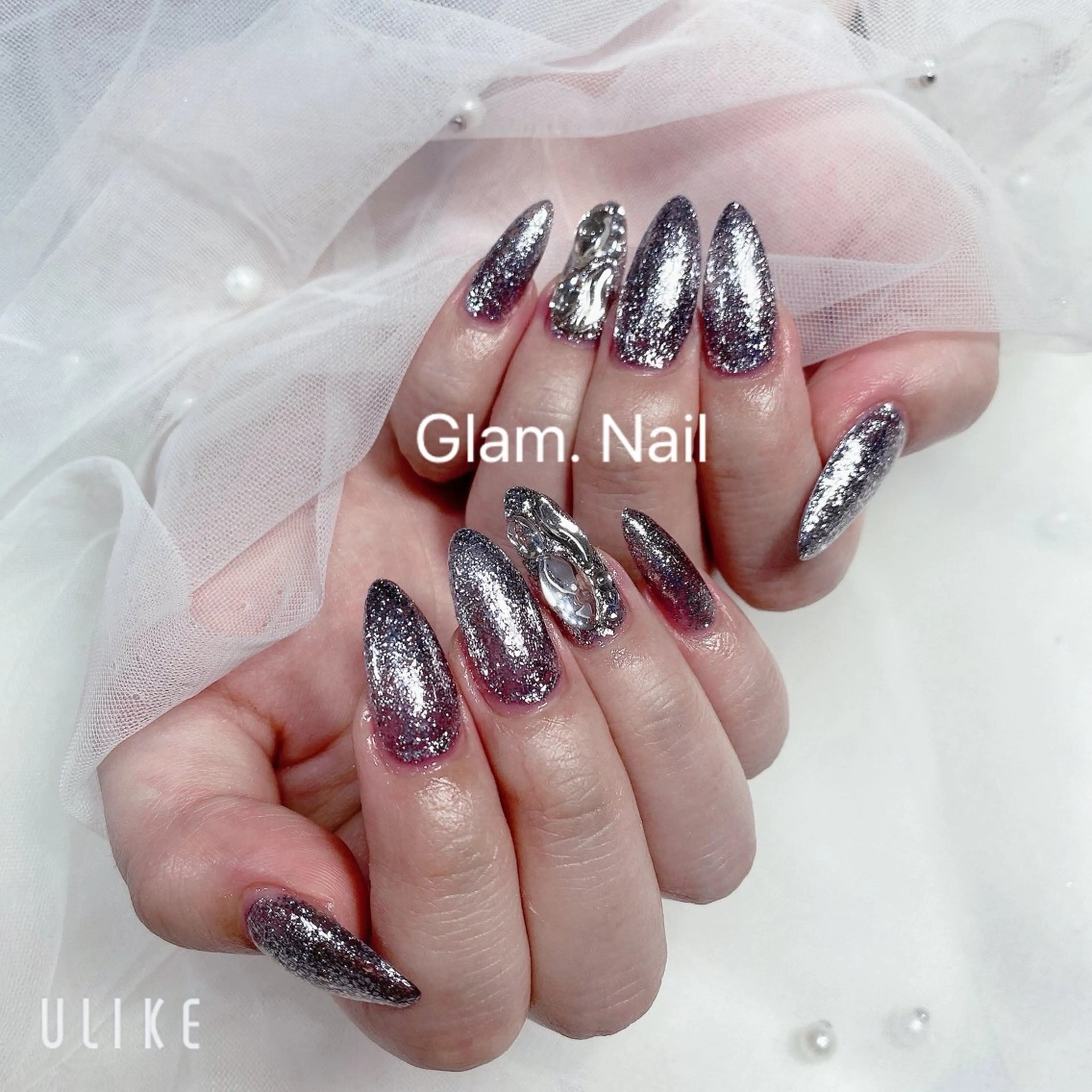 ネイル Glam nail salon所属・リ ナのネイルデザイン