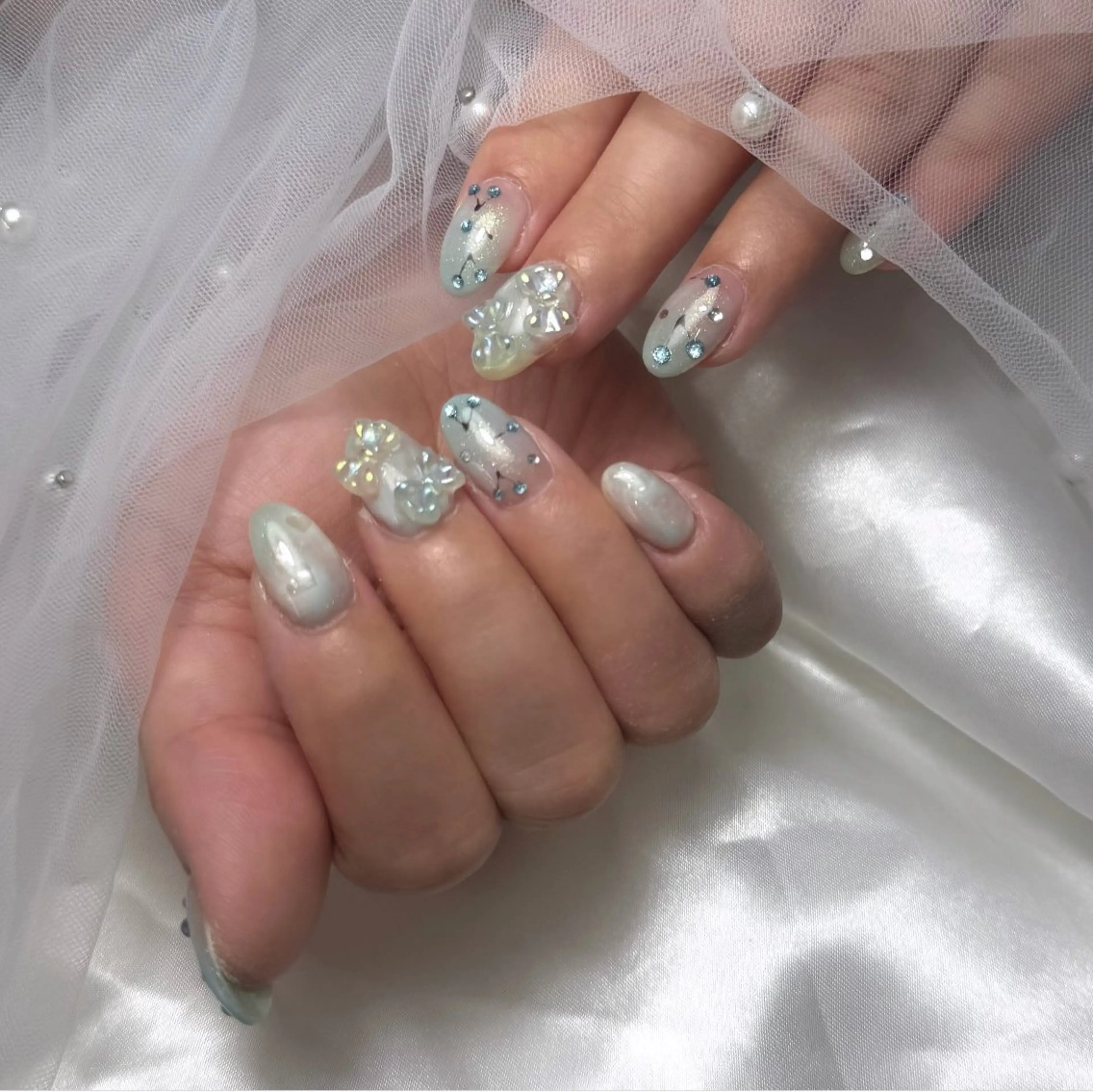 ネイル ジェルネイル パラジェル ハンドネイル フットネイル ハンドケア re. naのネイルデザイン