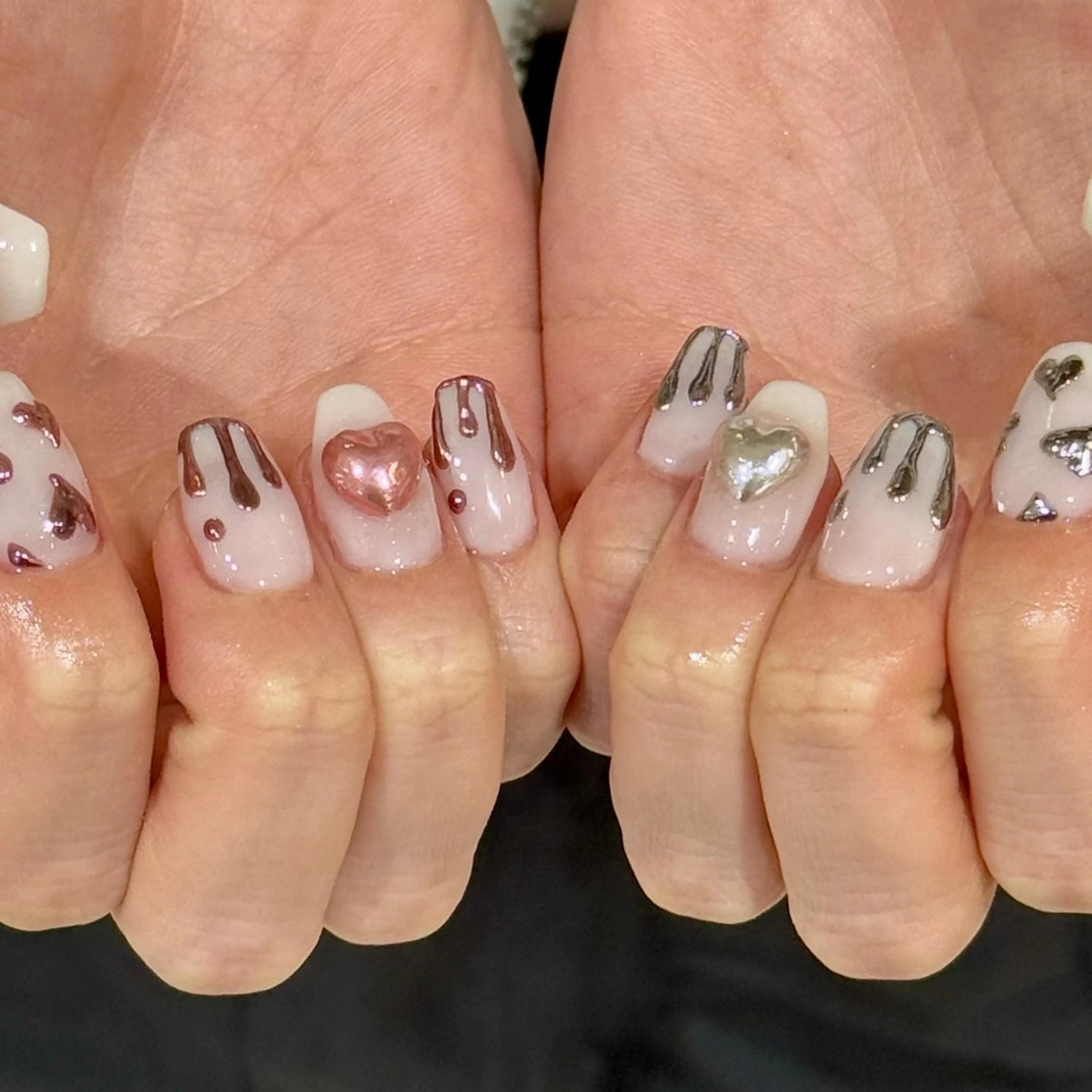 ネイル キラキラネイル ミラーネイル ピンク シルバー ハンドネイル Ray nail natsu🎀のネイルデザイン