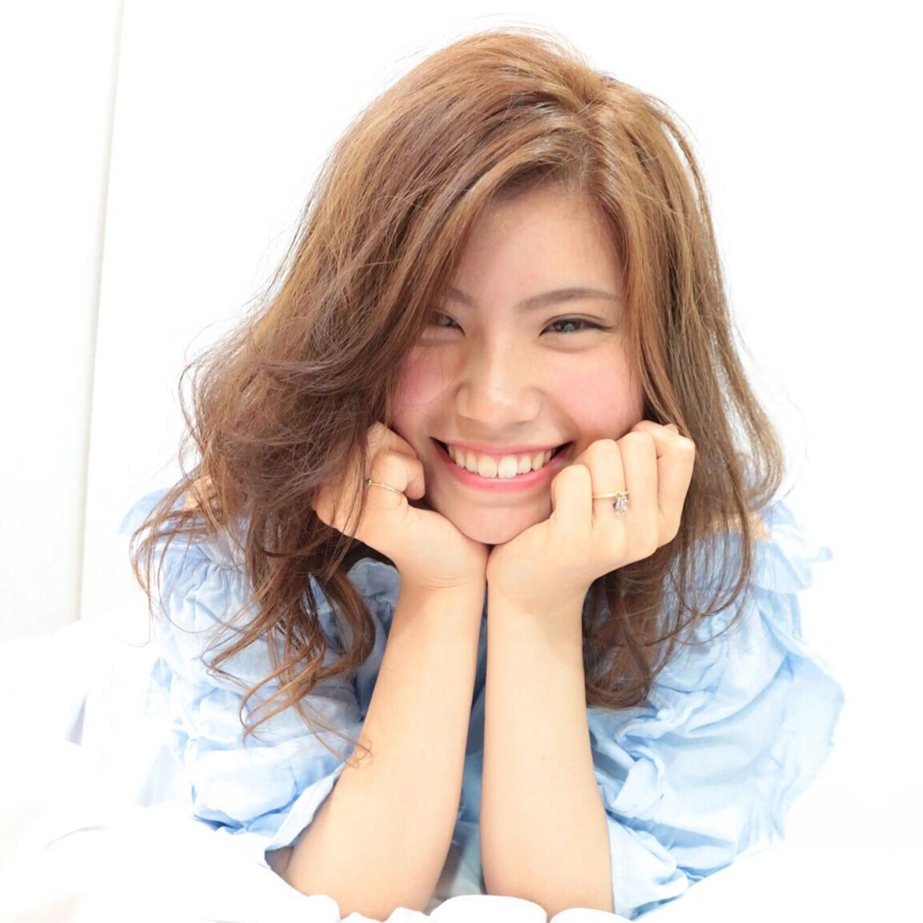 ロング 小林 伊織のヘアスタイル