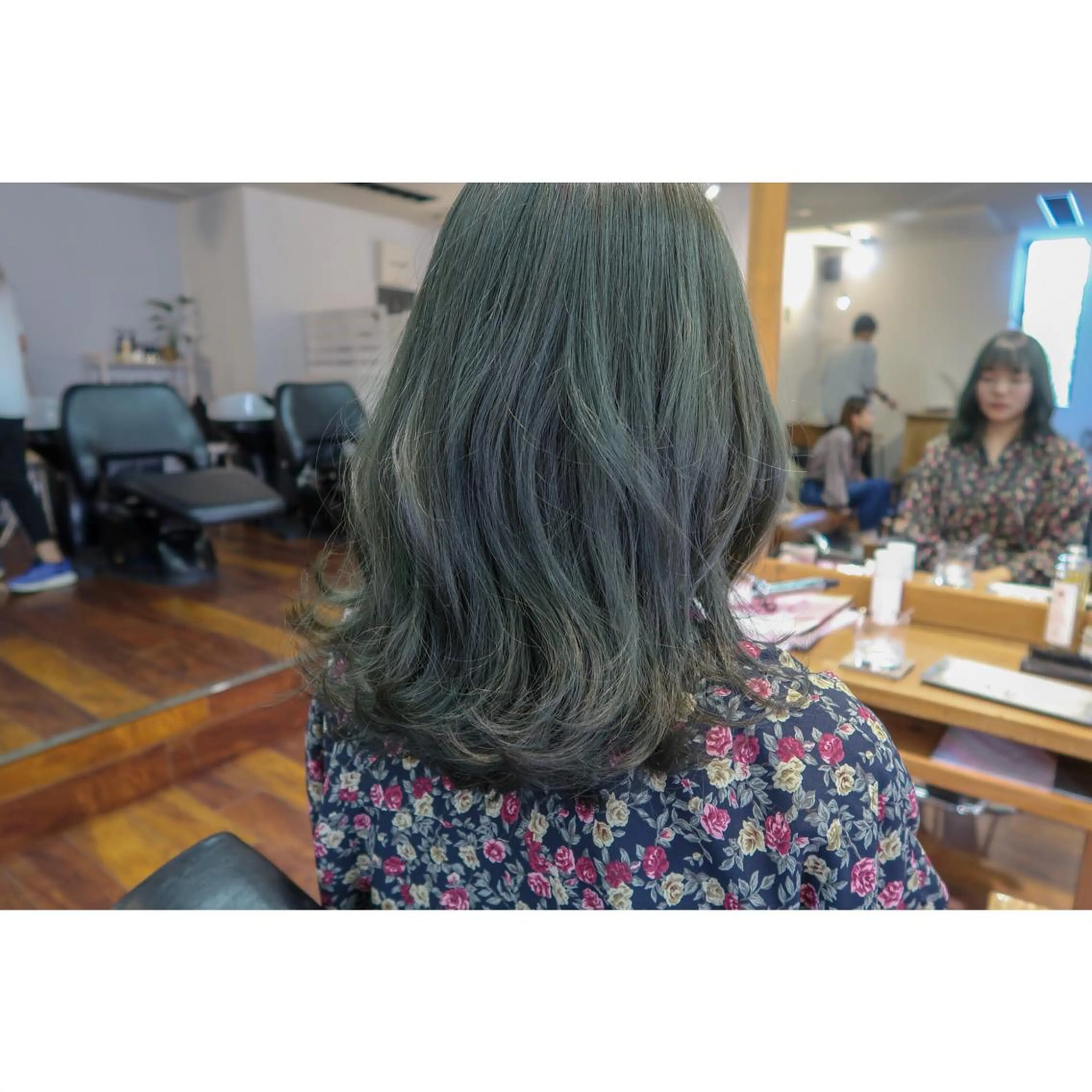 ロング カラー 透明感カラー グレージュ 江上拓郎/ショート /酸性ストレートのヘアスタイル