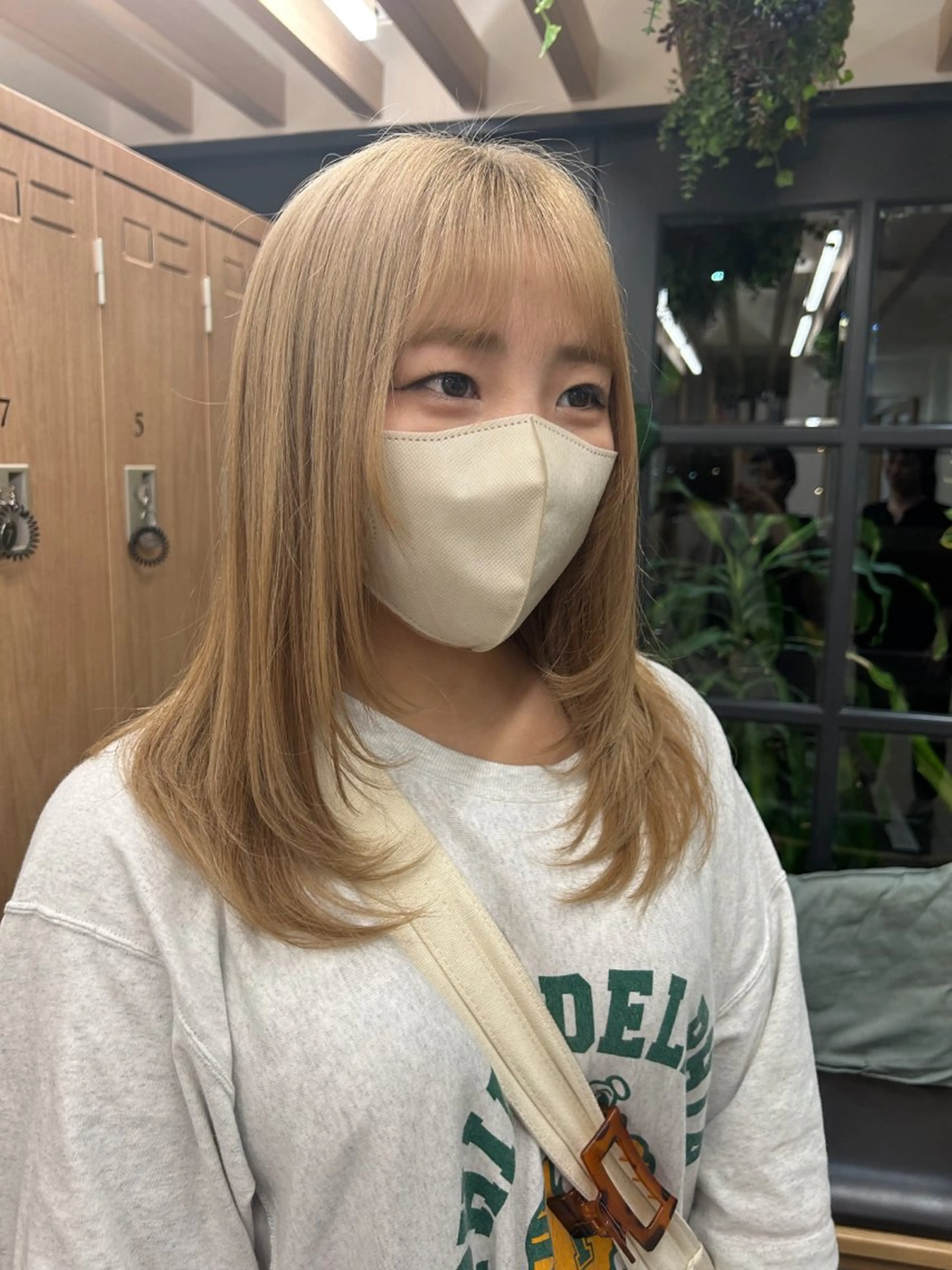 セミロング レイヤーカット 🍒透明感カラー mutsuki🍒のヘアスタイル