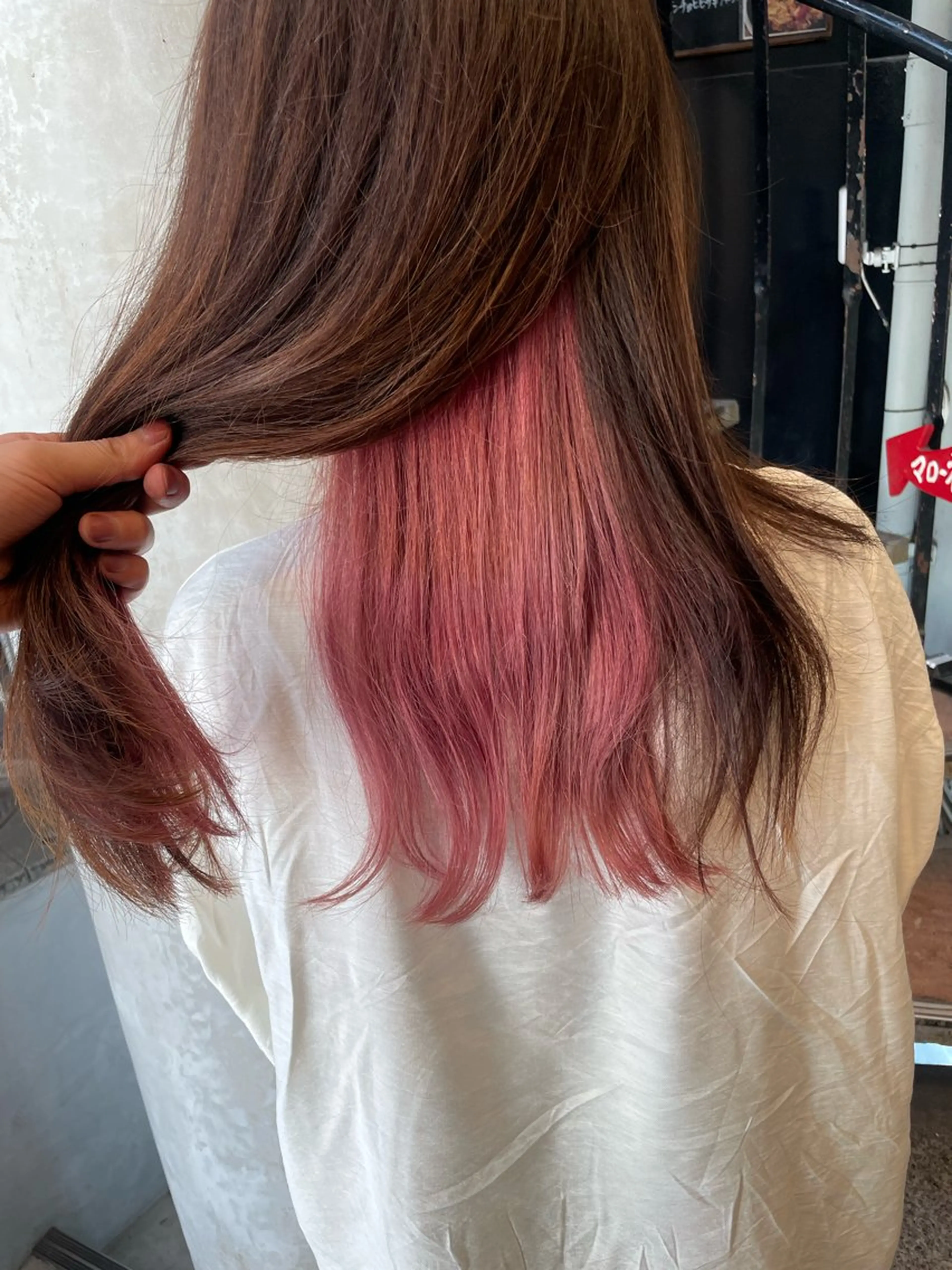 ミディアム カット ヘアカラー ケアブリーチ/ エクステ/レイヤーのヘアスタイル