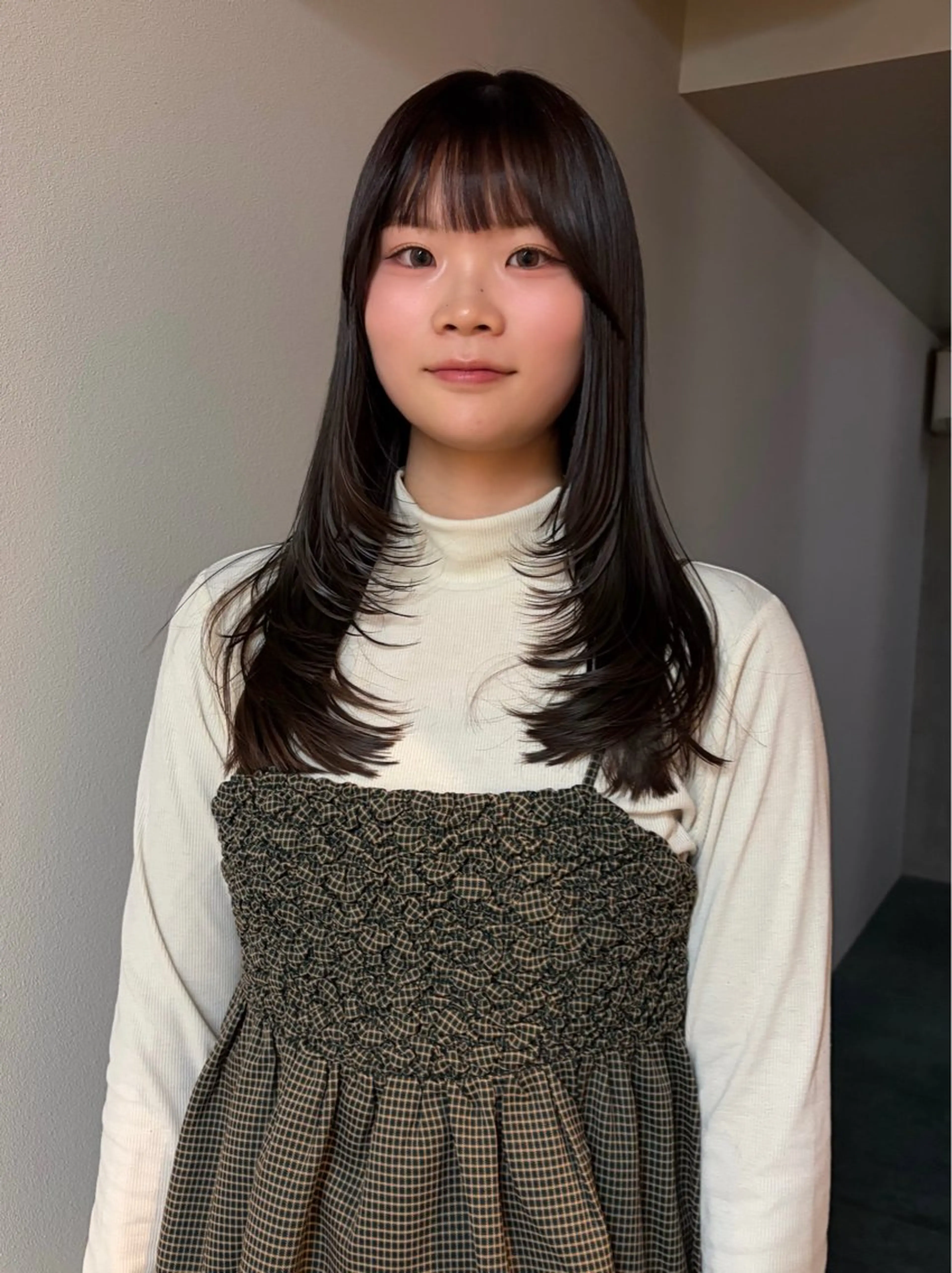 ロング レイヤーカット カット ヘアカラー 三浦 ふたばのヘアスタイル